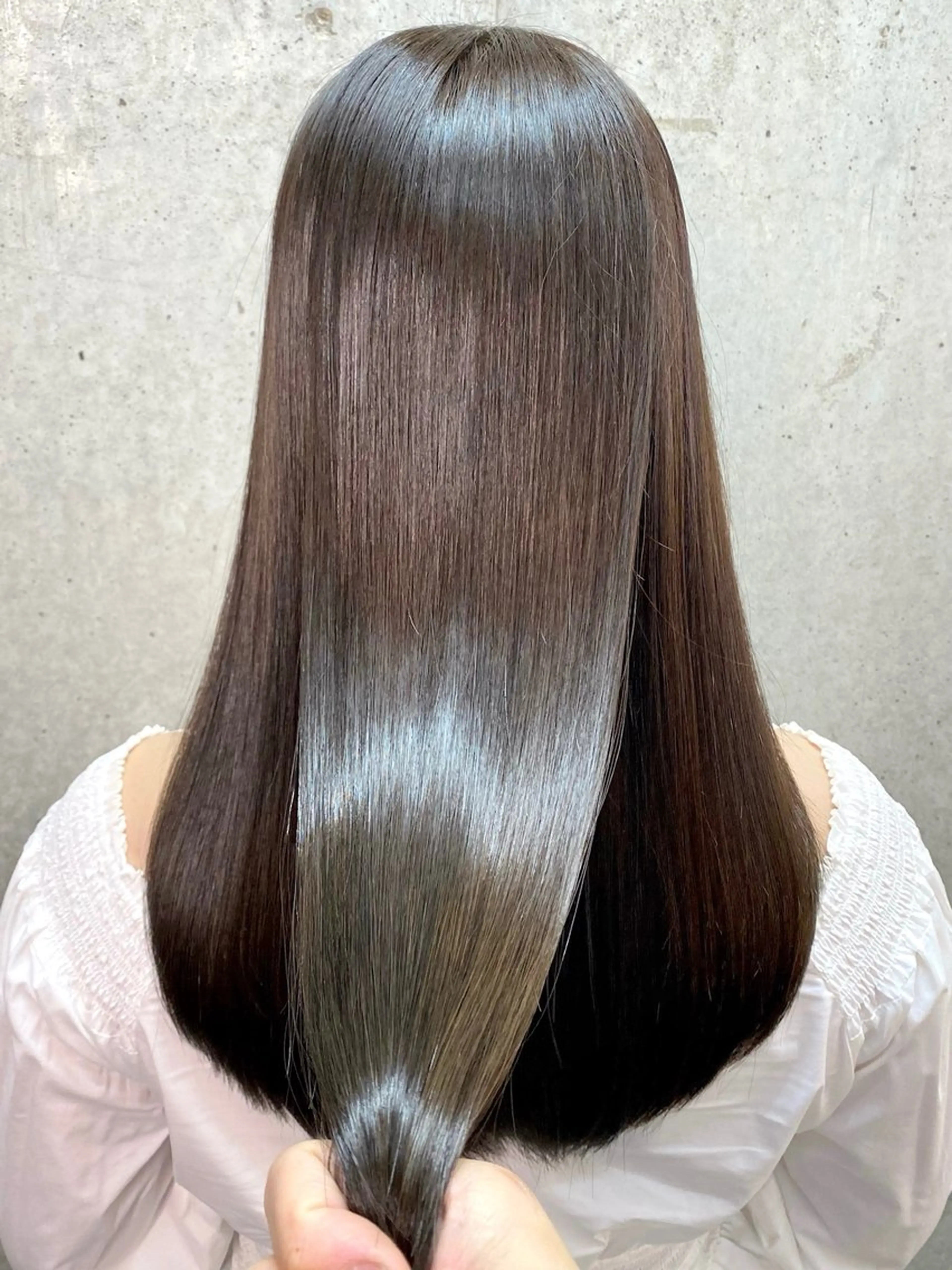 ロング トリートメント L'me TOKYO by youres【エルメトーキョーバイユアーズ】所属・小倉 結衣のヘアスタイル