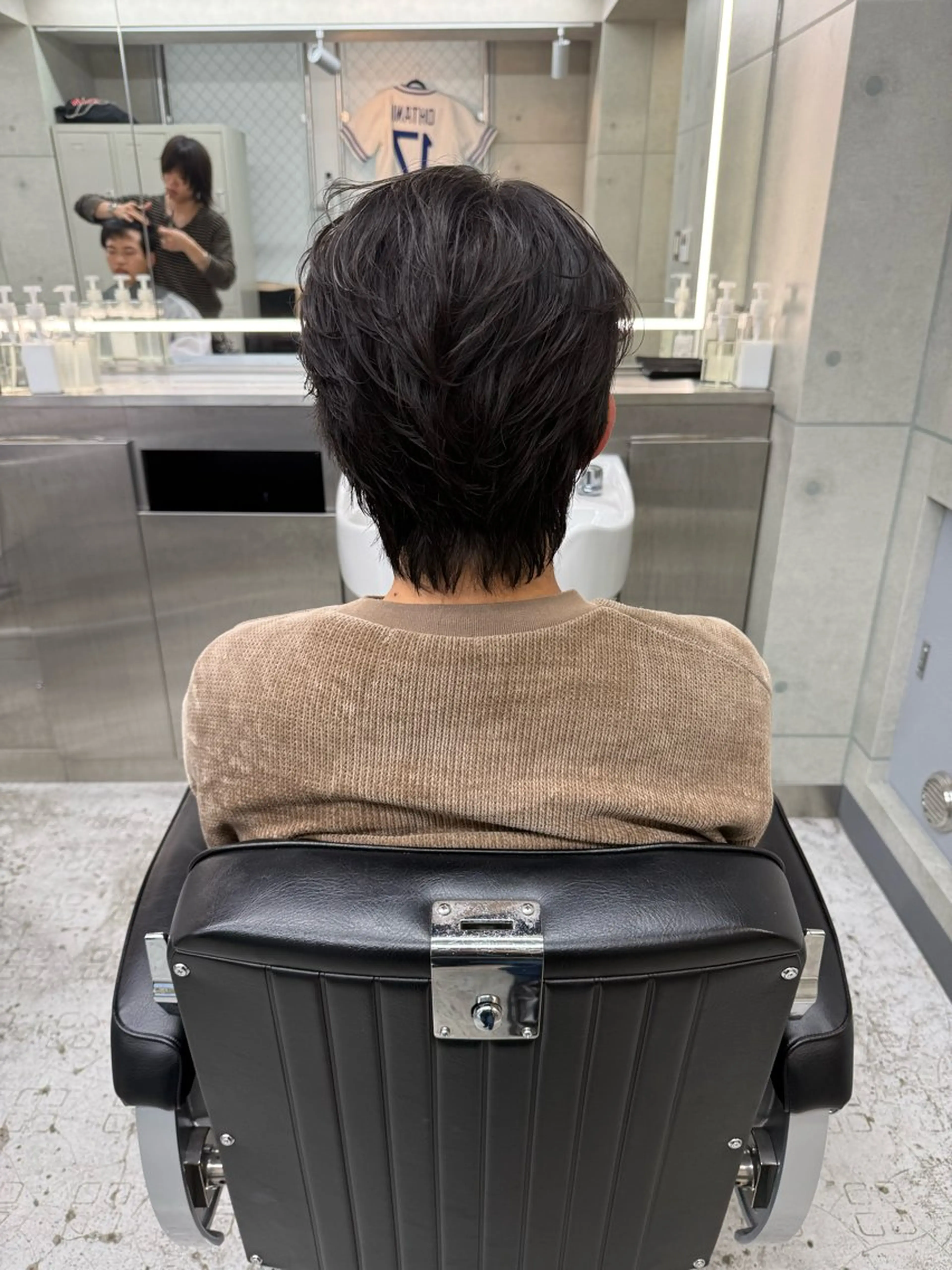 ミディアム パーマ メンズ ミディアムパーマ メンズブリーチ センターパート フェードカット メンズパーマ CHROM TOKYO A.L.T所属・【メンズ・パーマ】 藪 清正のヘアスタイル