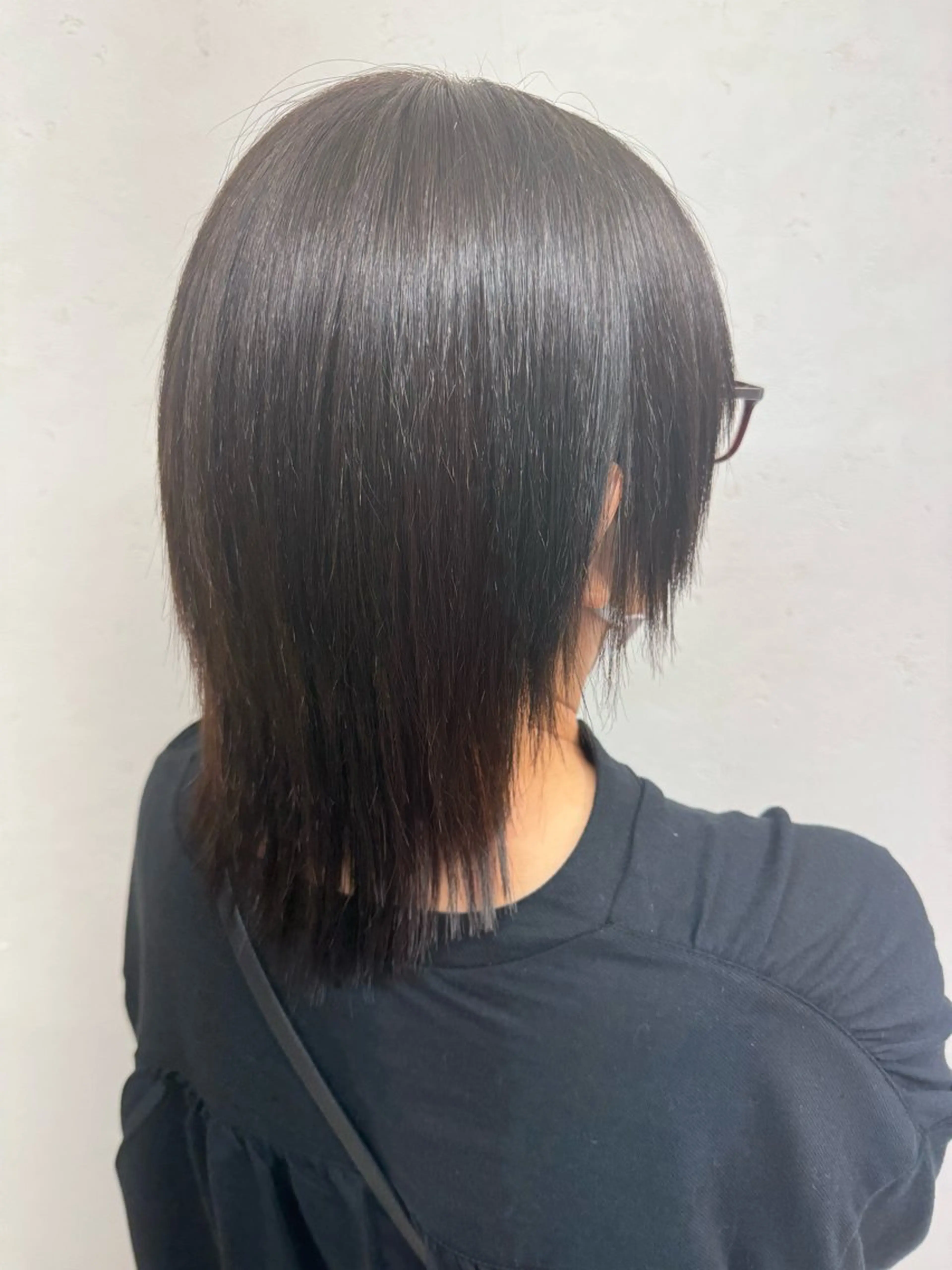 セミロング カット 縮毛矯正 トリートメント 吉田 眞のヘアスタイル