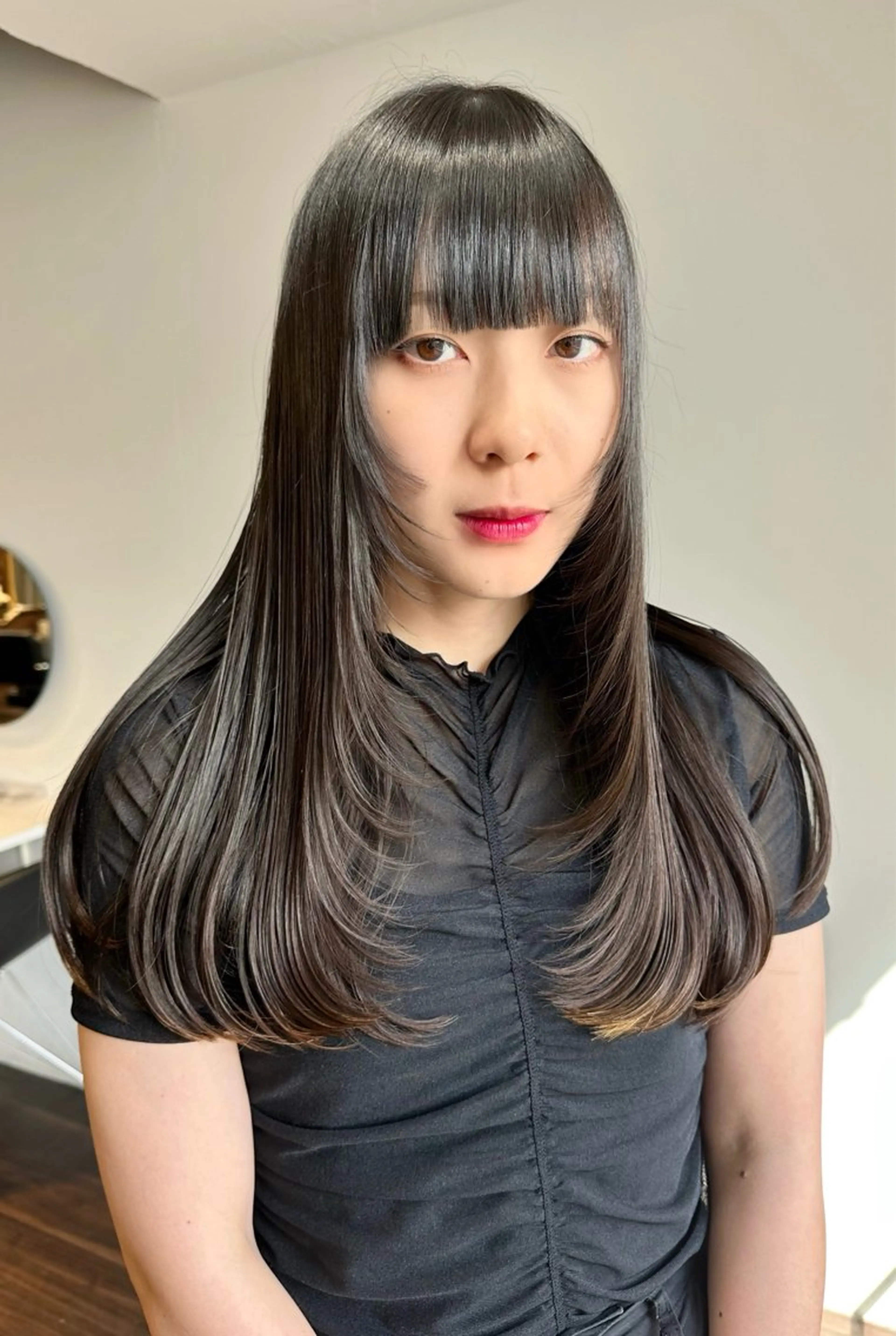 ロング カット トリートメント 艶髪カラー/レイヤ ー支持No.1renのヘアスタイル