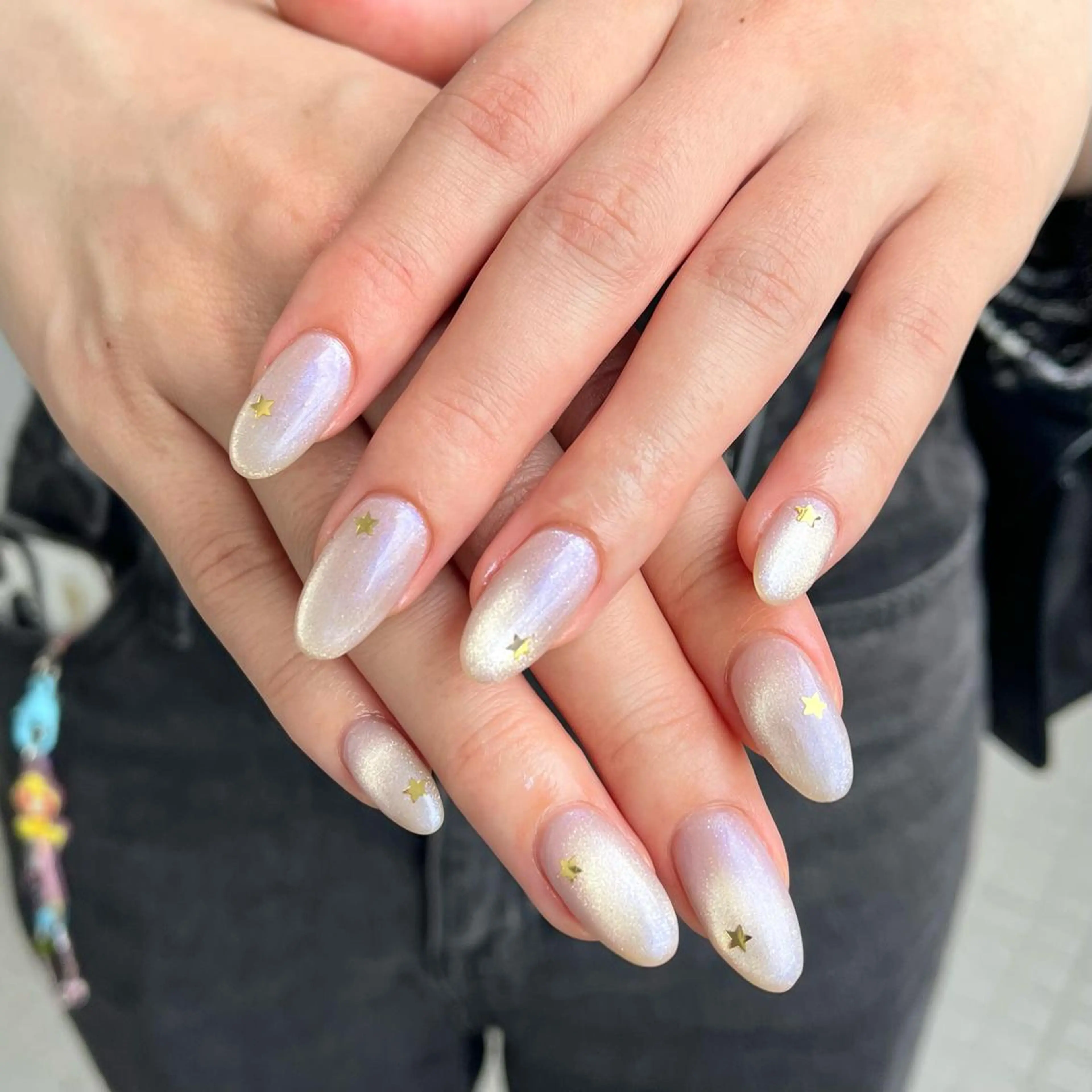 ネイル ホログラムネイル ハンドネイル 🤎Two ERI🤎のネイルデザイン