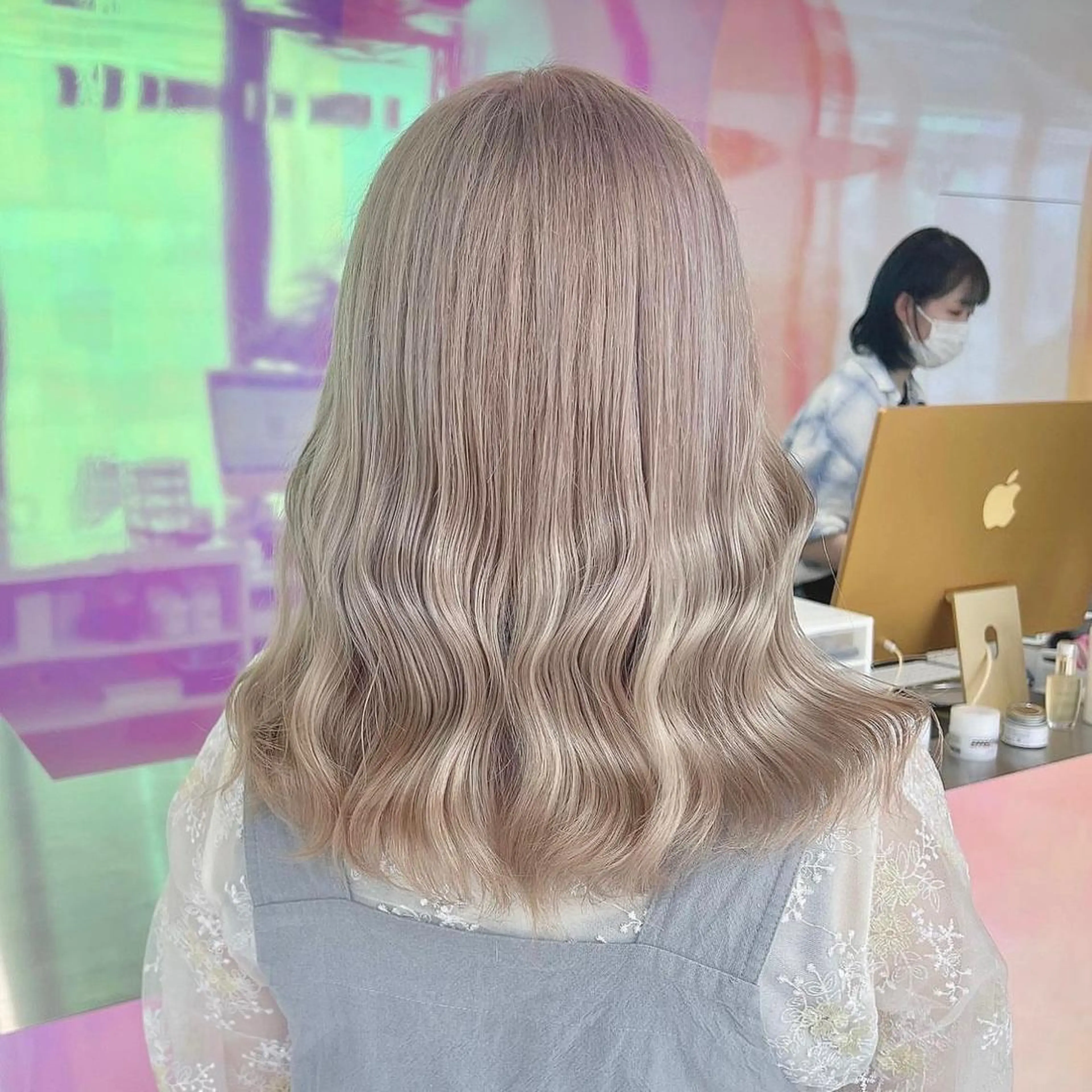 ミディアム カラー 💫トレンドパーマ 友輝💫のヘアスタイル