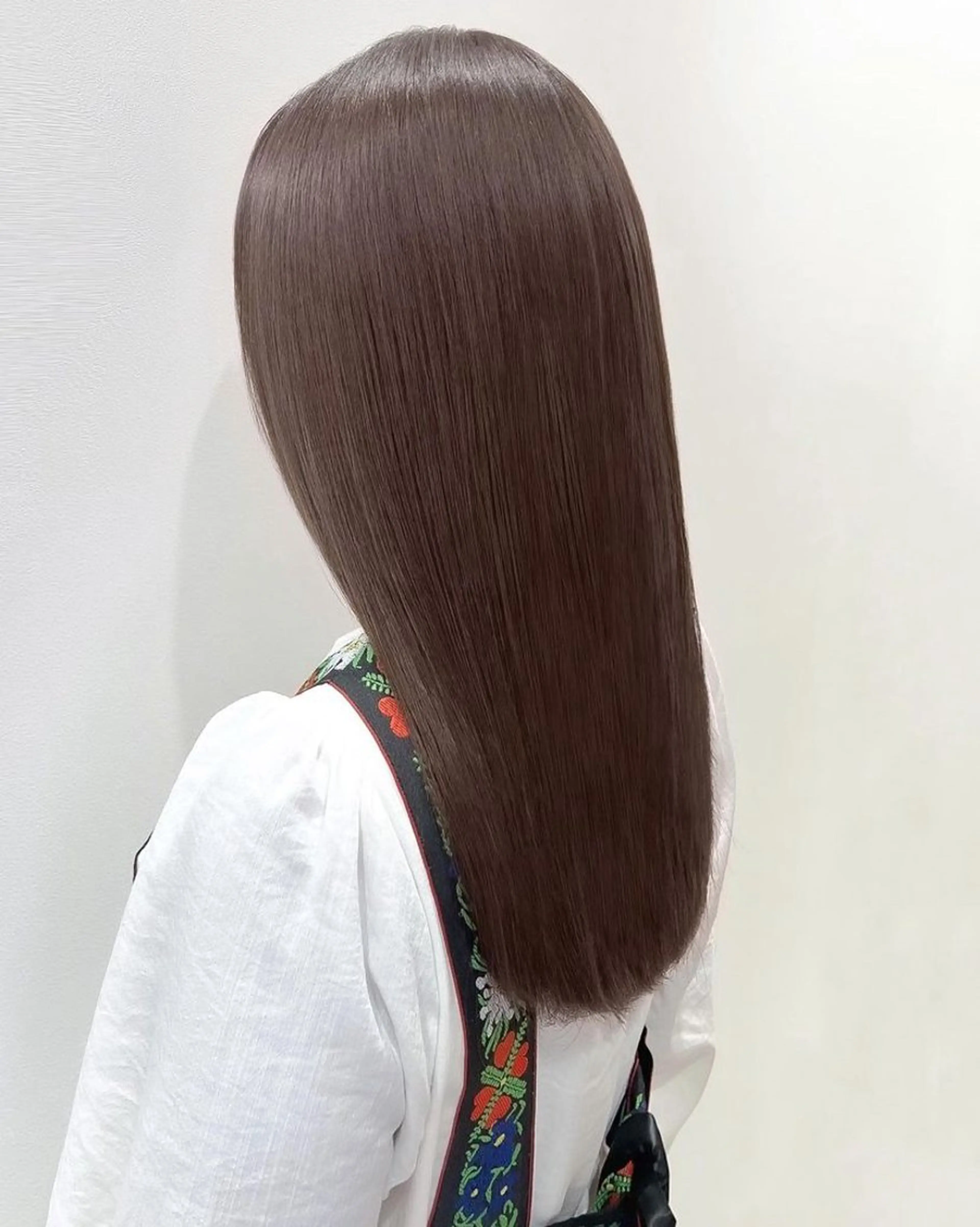 ロング カラー パーマ ヘアカラー 縮毛矯正 Ash都立大学 中村百花のヘアスタイル