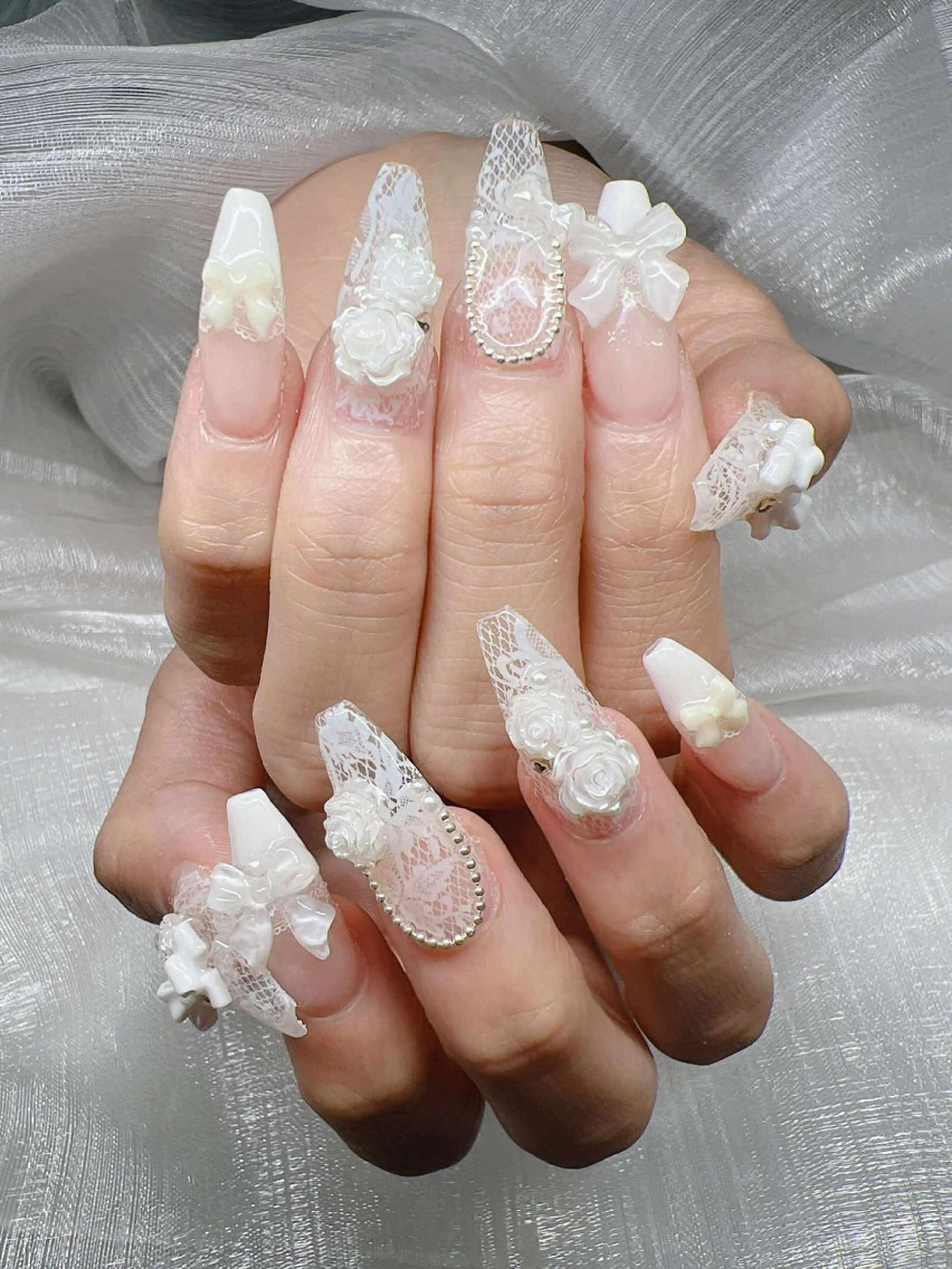 ネイル 長さ出し グラデーション 卒業式 キラキラネイル マグネットネイル ハンドネイル Lee Nailsのネイルデザイン
