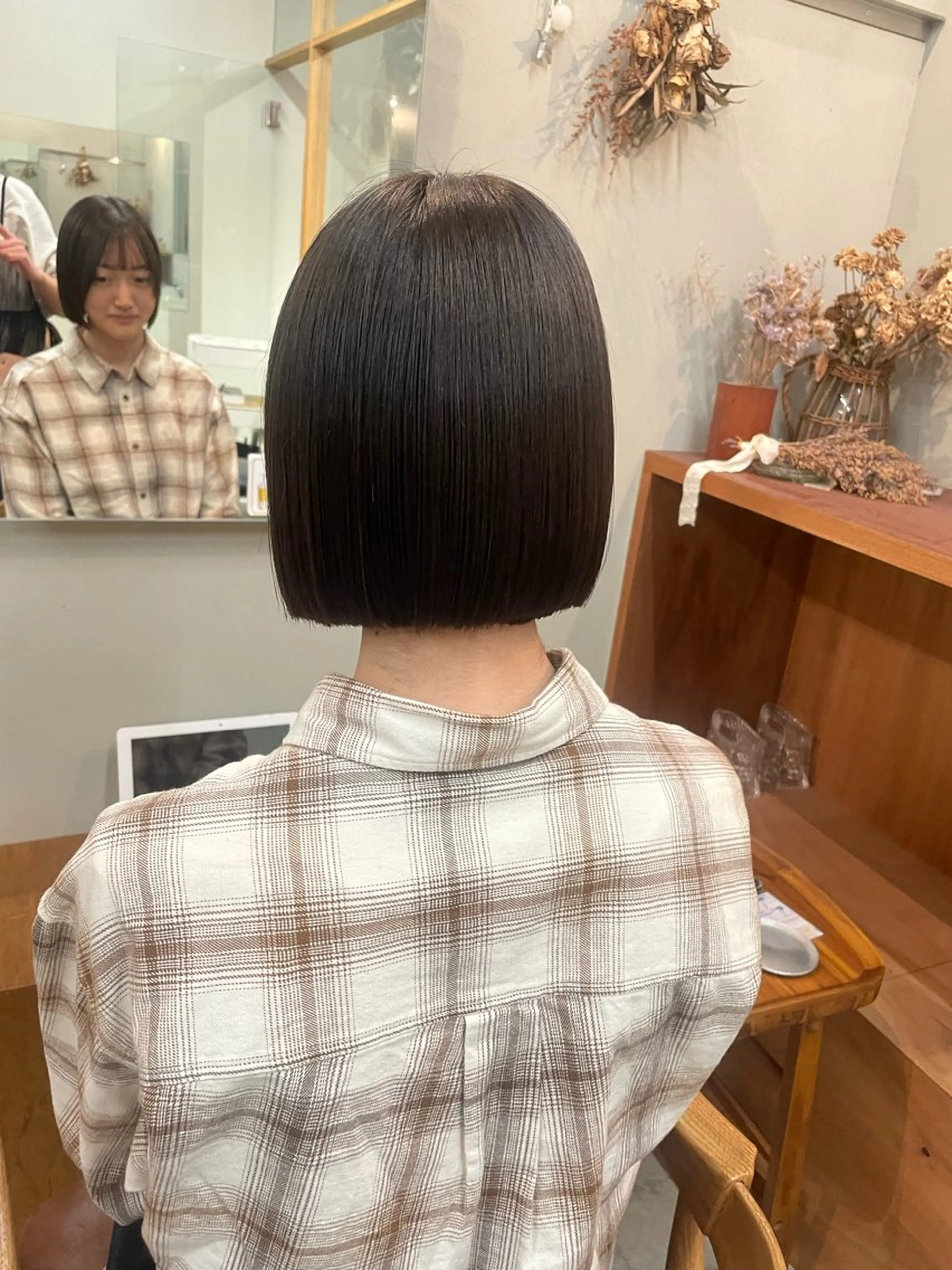 ショート ヘアカラー トリートメント 🪷花屋併設🪷 山下悠月のヘアスタイル