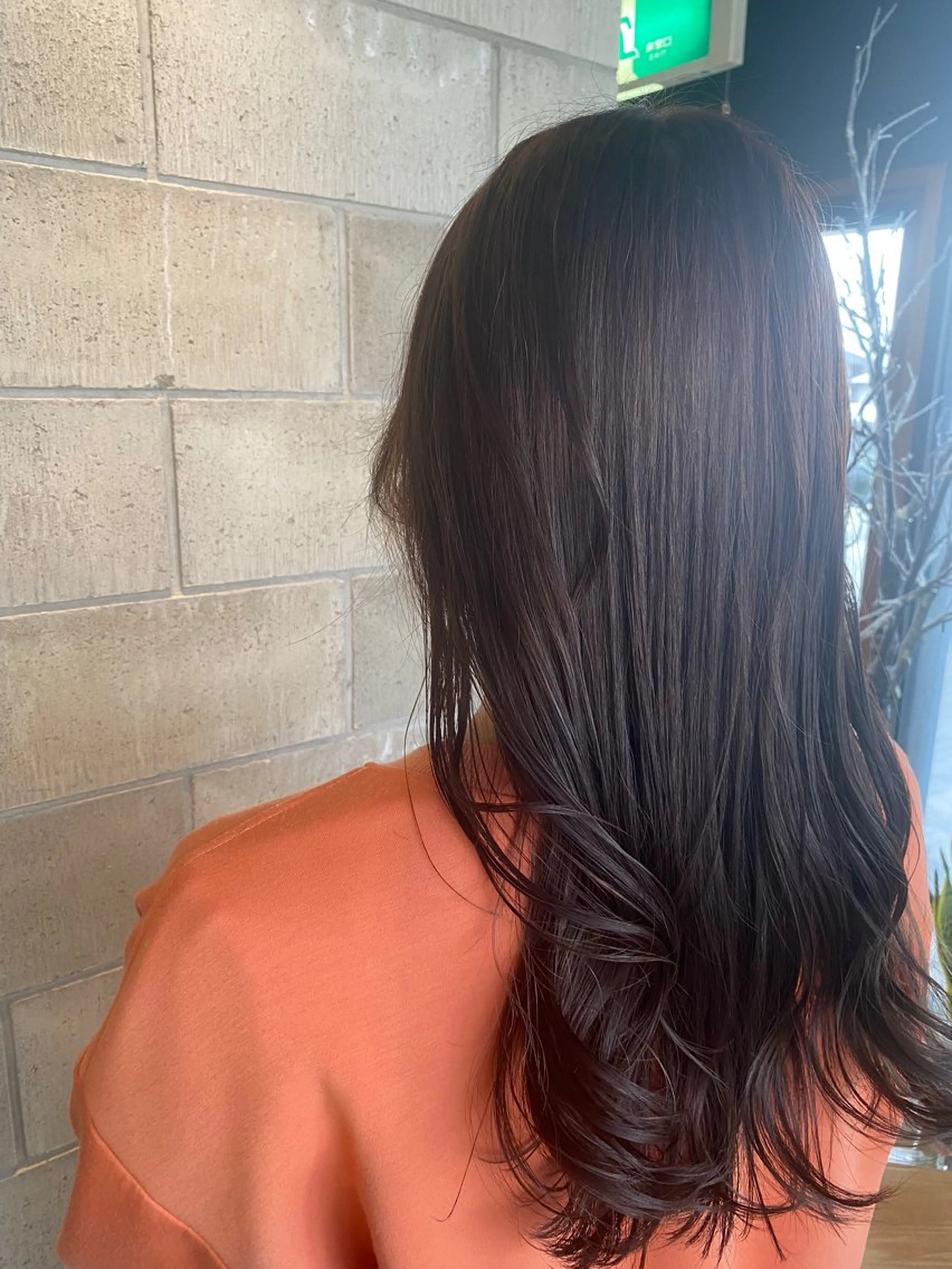 ロング 艶髪・透明感カラー・ 韓国ヘア・Yuriのヘアスタイル
