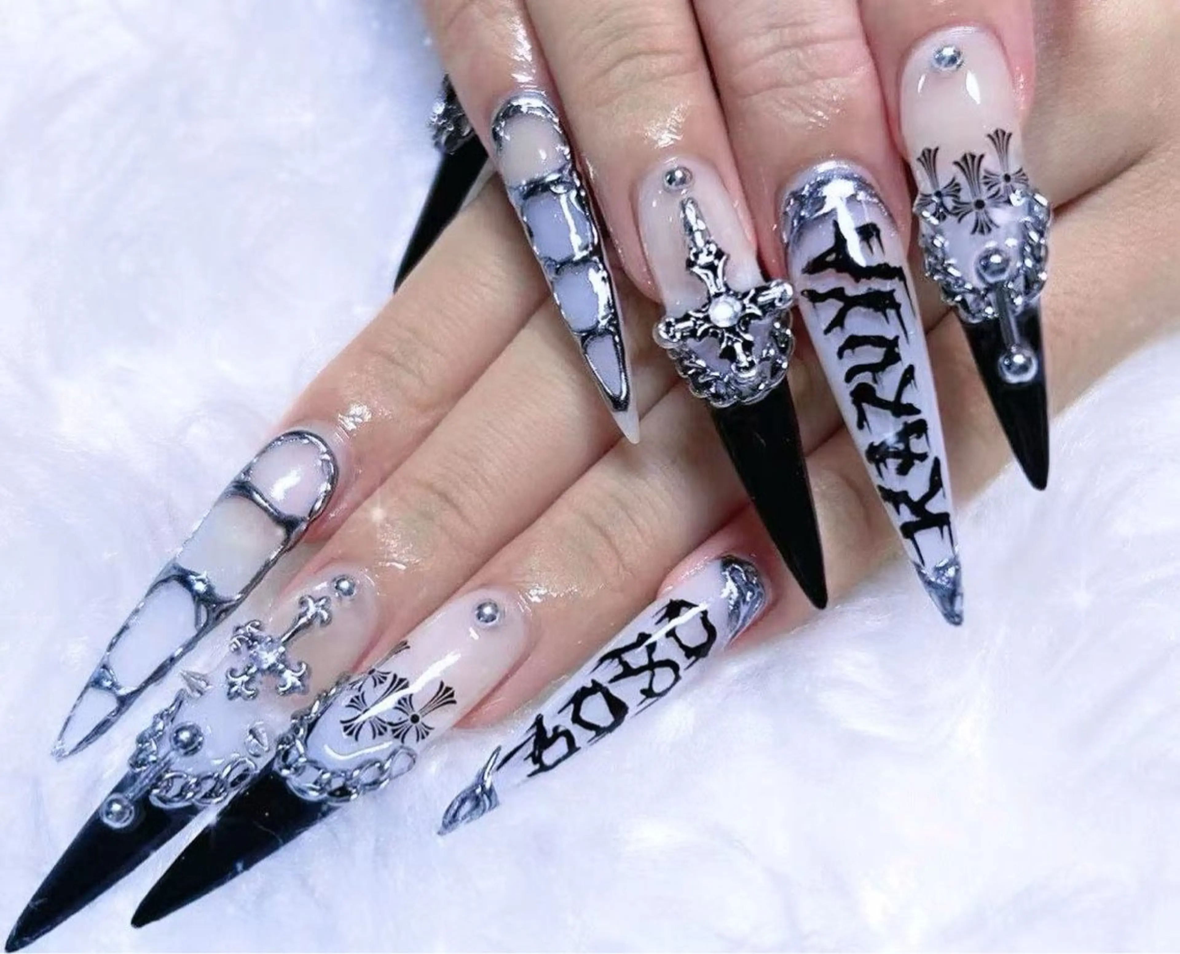 ネイル ハンドネイル MARHCHU NAILのネイルデザイン
