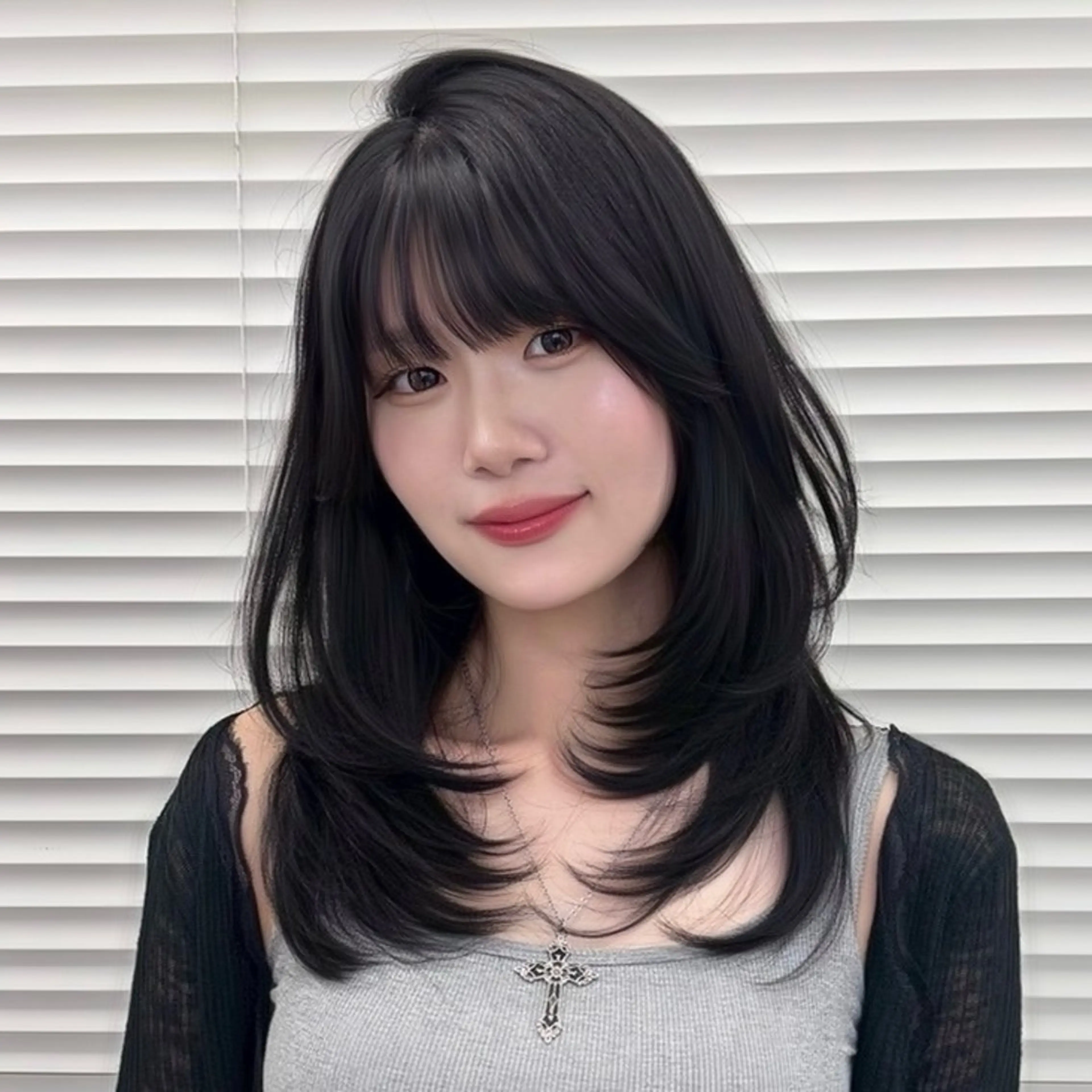 ミディアム カラー ミディアムレイヤー レイヤーカット カット ヘアカラー トリートメント GO TODAY 原宿Verno店所属・韓国風レイヤー/顔周 り×透明感/きょうのヘアスタイル