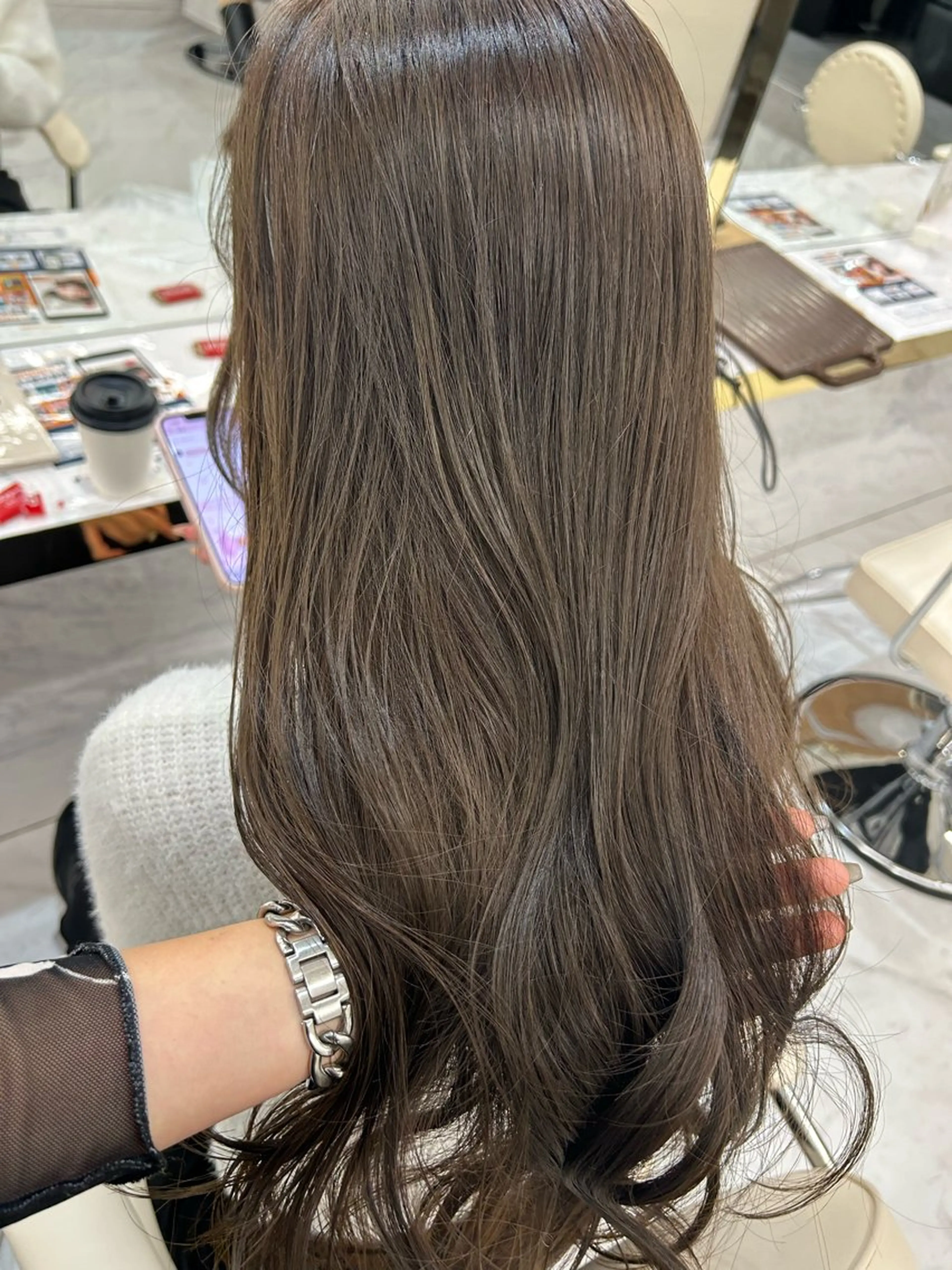 ロング 髪質改善カラー 🫧川井麻由のヘアスタイル