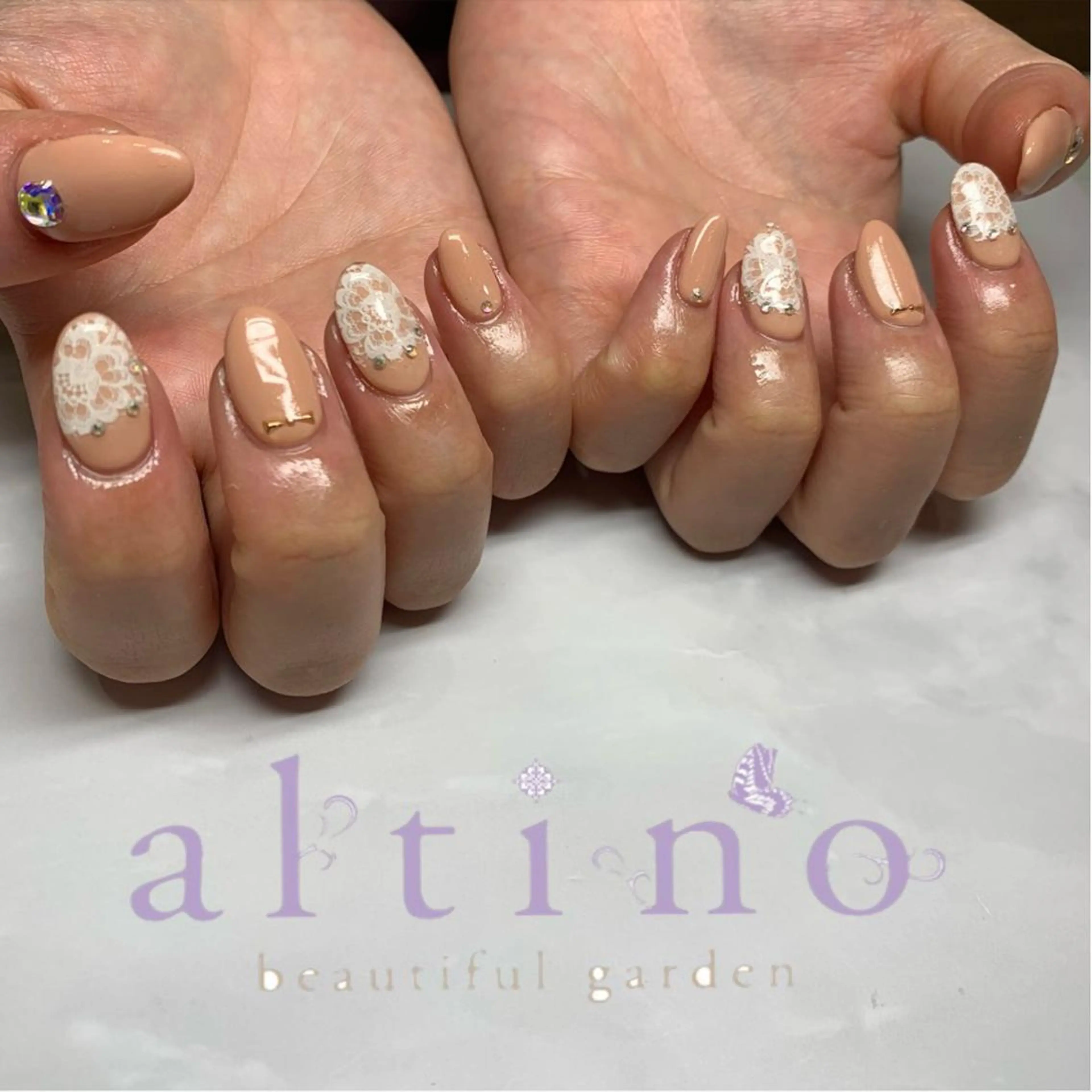 ネイル 持ち込み ハンドネイル nail atelier  new moon所属・森 貴子のネイルデザイン
