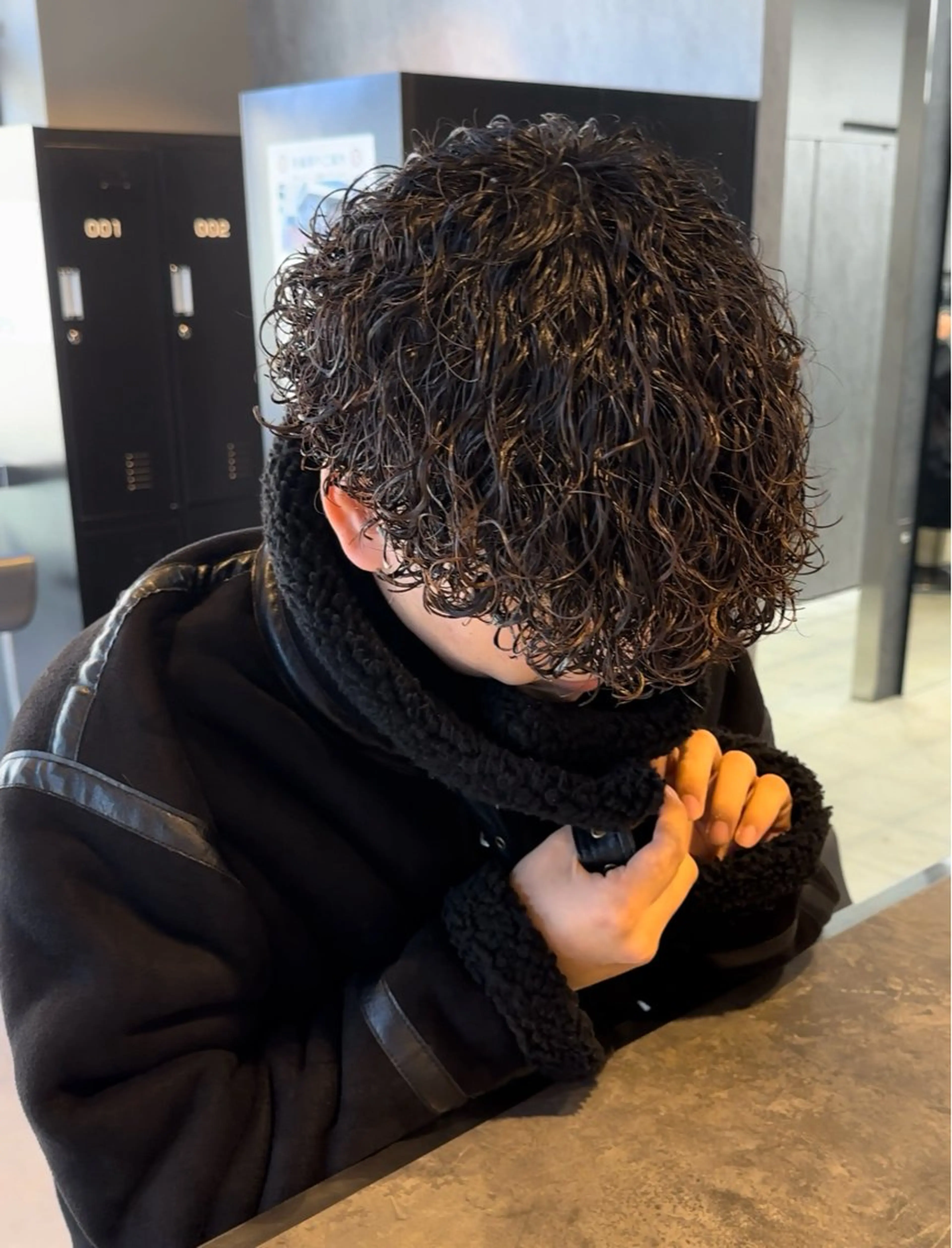 パーマ メンズ メンズパーマ 波巻きパーマ 山本 莉人のヘアスタイル