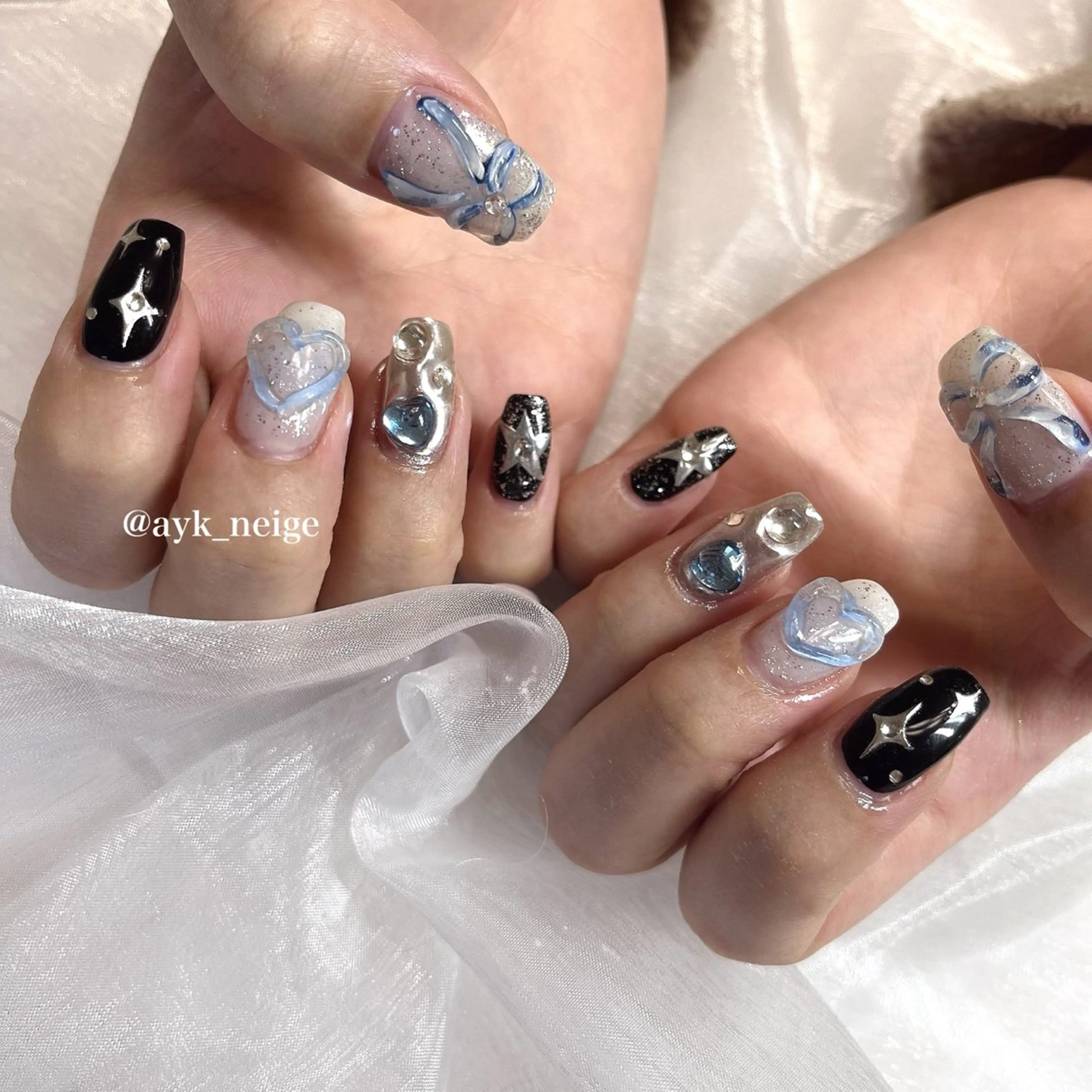 ネイル フットネイル キラキラネイル 韓国ネイル リボン n'eige nail所属・大谷 綾香のネイルデザイン