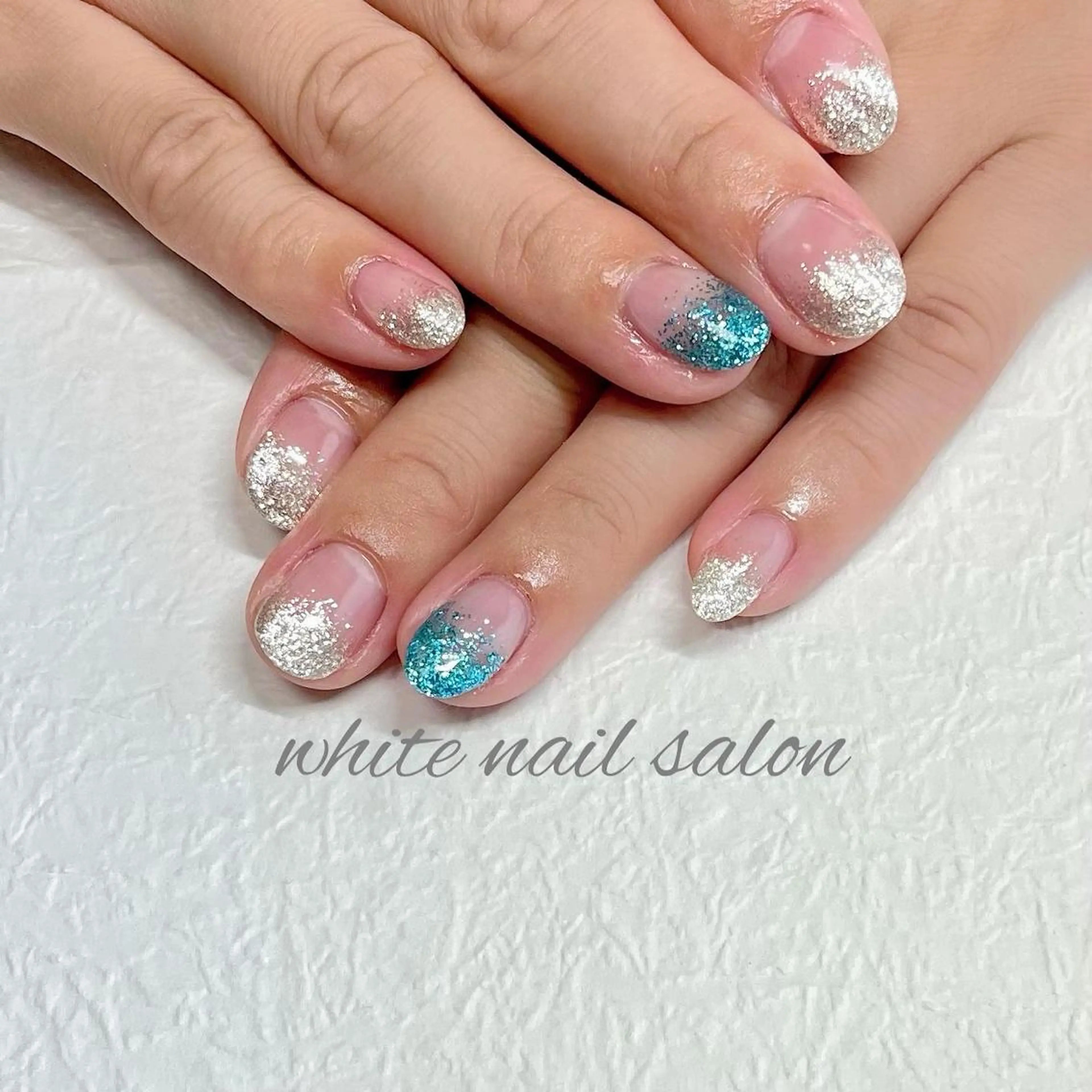 ネイル フットネイル ジェルネイル ハードジェル ラメ(グリッター) 持ち込み ハンドネイル white nail salonのネイルデザイン