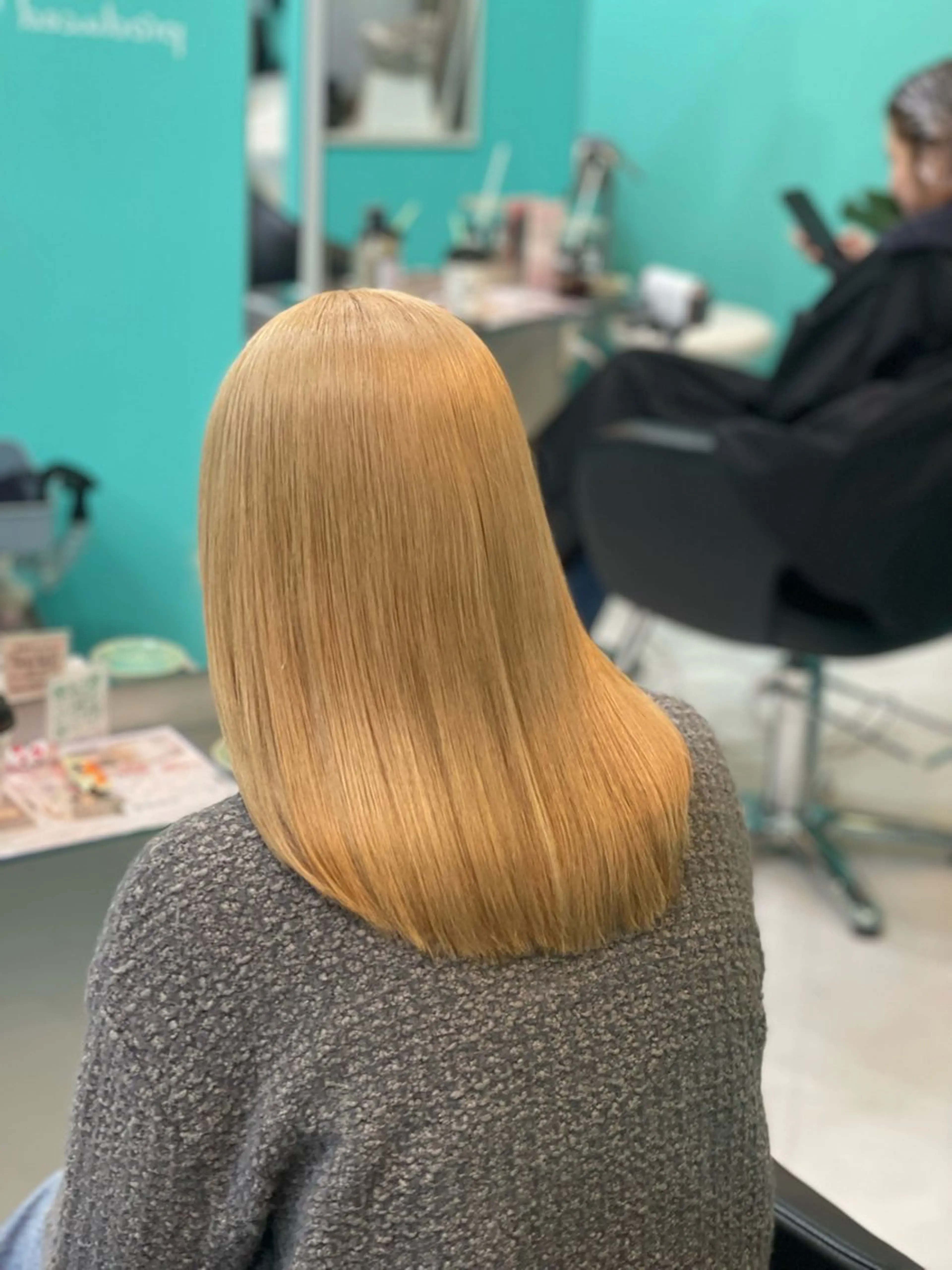 ミディアム カラー ヘアカラー mana/髪質改善/ ヘアセット/パーマのヘアスタイル