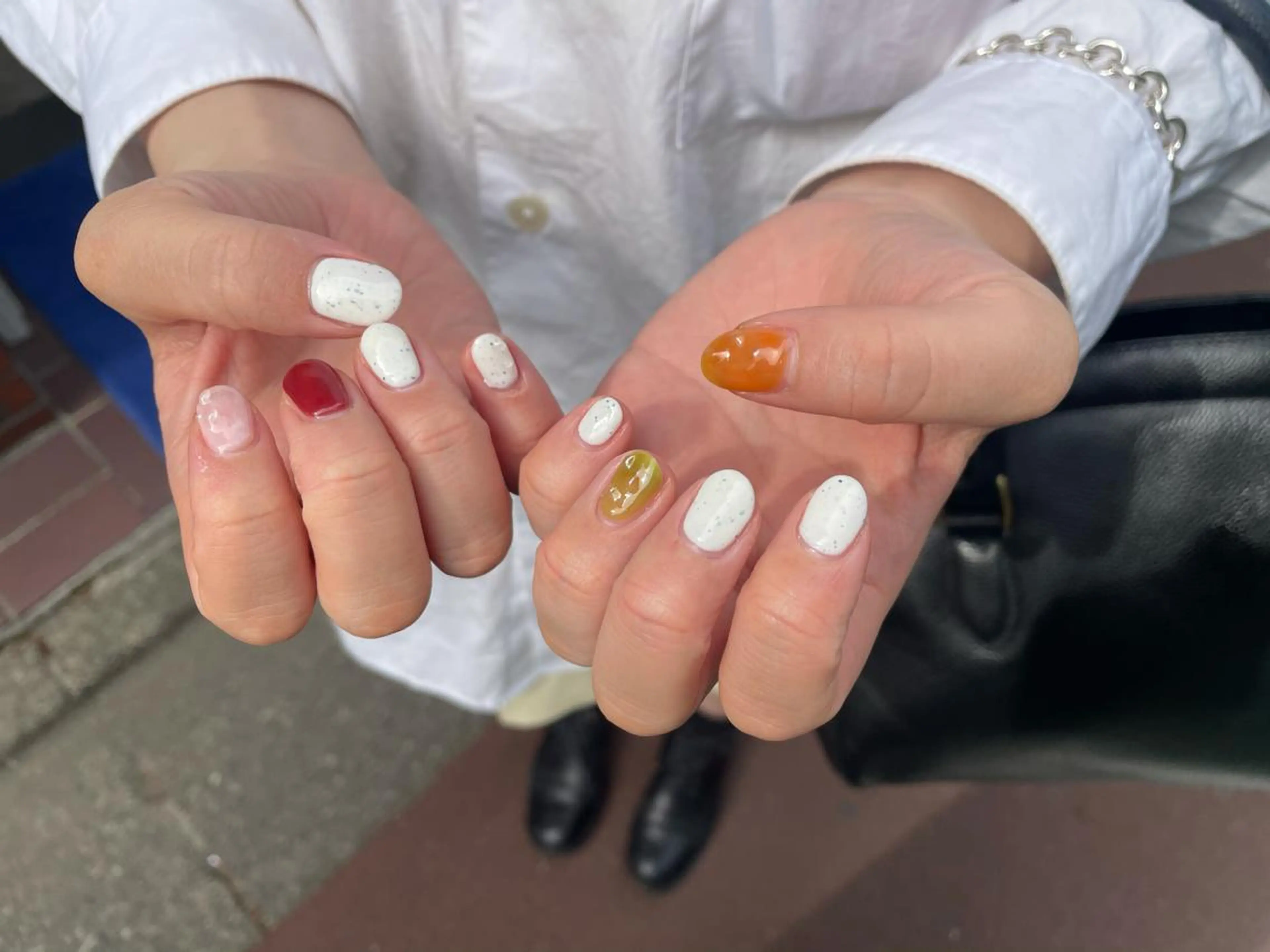 ネイル ハンドネイル ハンドケア R'well所属・はばすみれ🎀ﾈｲﾙ 光ﾌｪｲｼｬﾙ ﾍｱのネイルデザイン