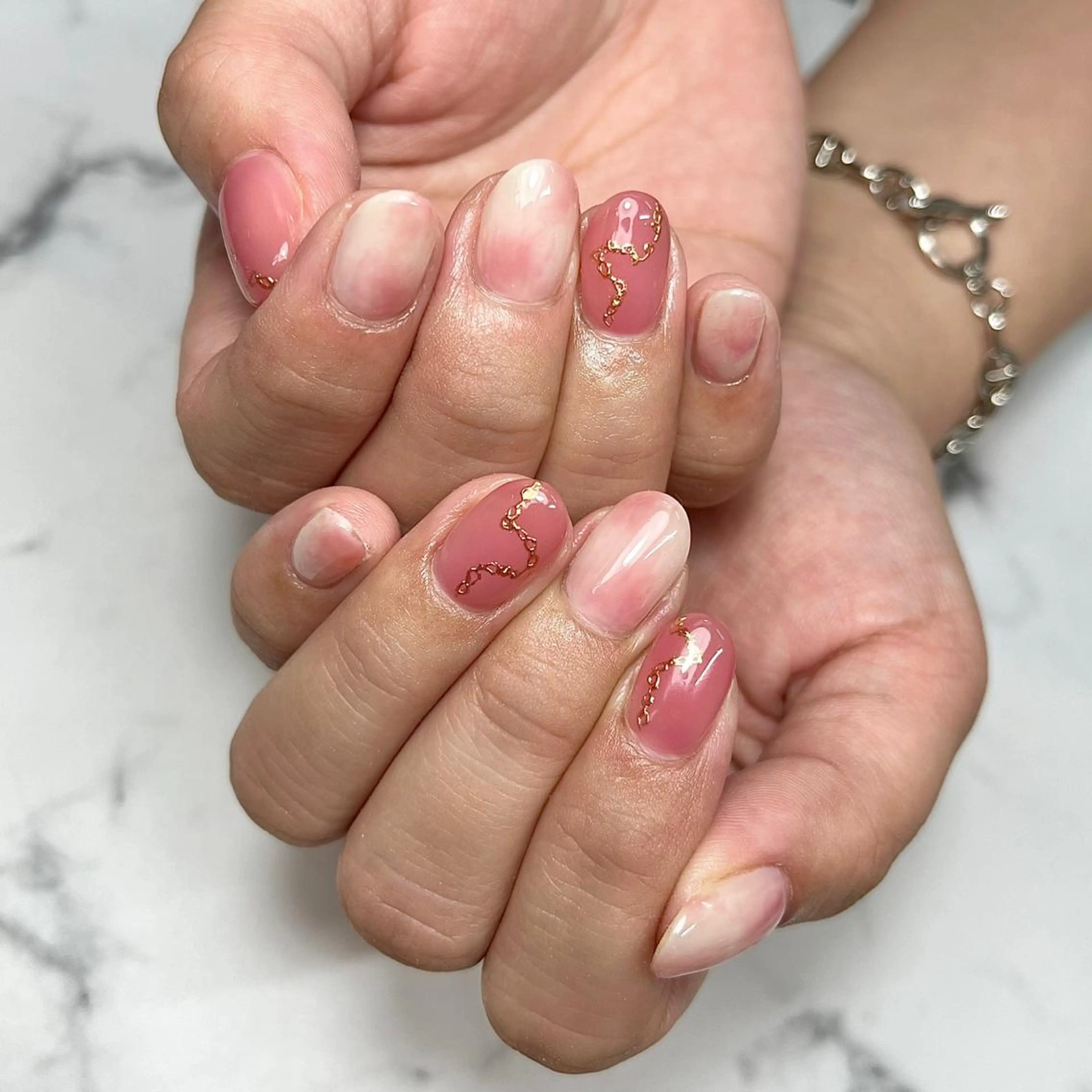 ネイル アートネイル ジェルネイル 氷ネイル・うるうるネイル 韓国ネイル 大理石ネイル(マーブル) ハンドネイル NAIL NOWのネイルデザイン