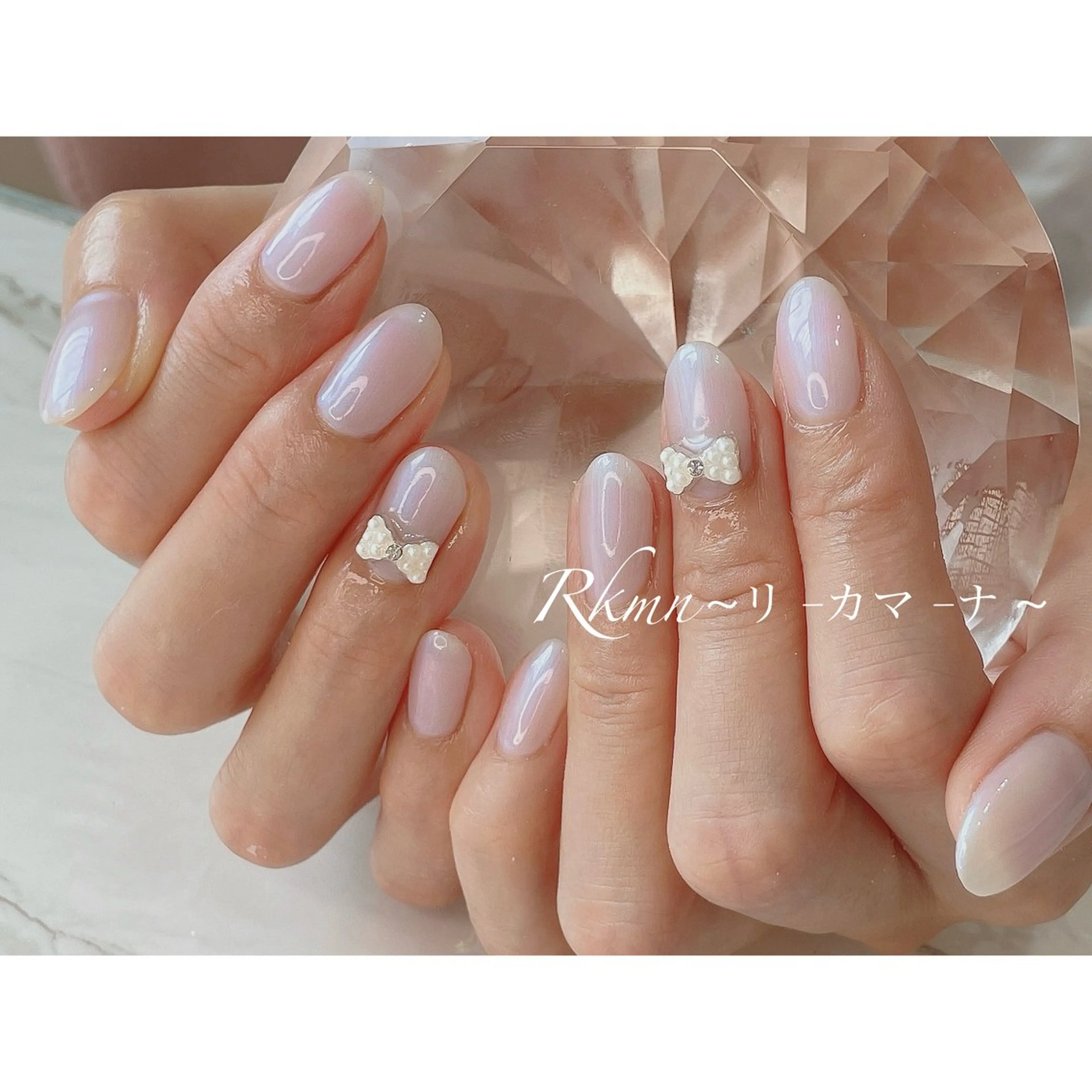 ネイル アートネイル オーロラネイル リボン 春ネイル ホワイト ハンドネイル フットネイル ハンドケア Rkmn ~リ-カマ-ナ~のネイルデザイン