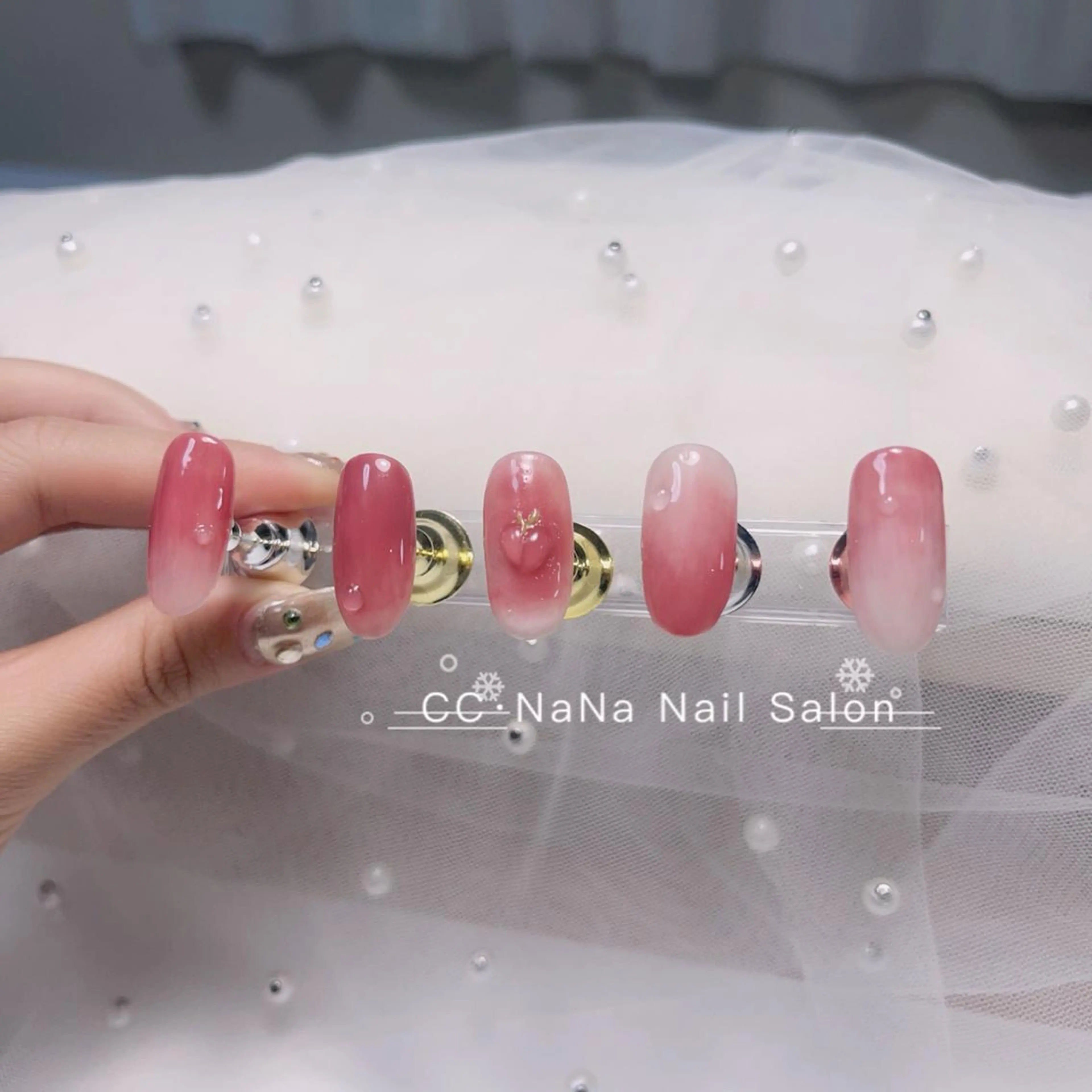 ネイル ジェルネイル パラジェル スカルプネイル ワンホンネイル CC  NaNa ワンホンネイル🌙Nのネイルデザイン