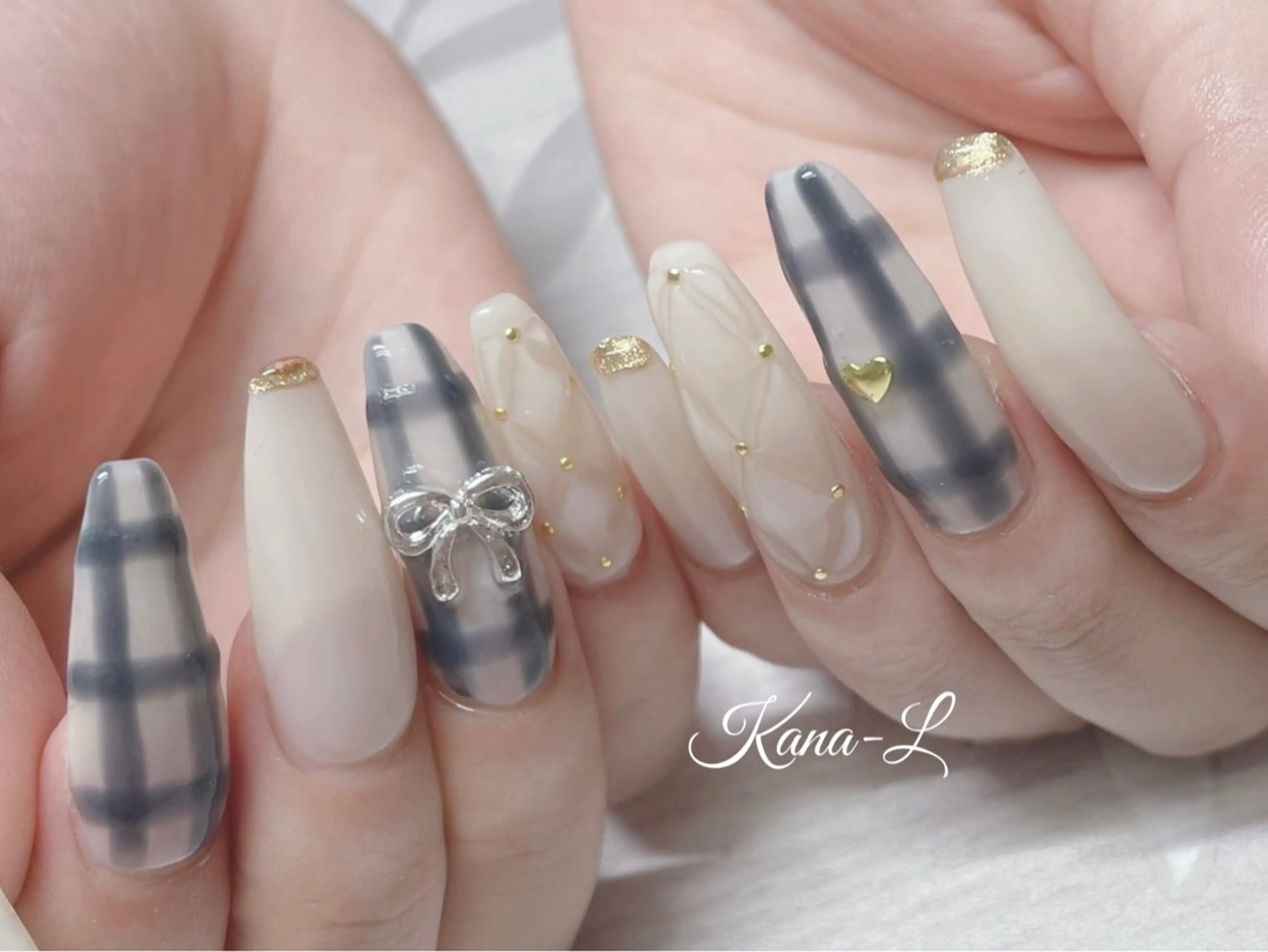 ネイル チークネイル ジェルネイル ハート 韓国ネイル パラジェル 芦辺 香奈のネイルデザイン