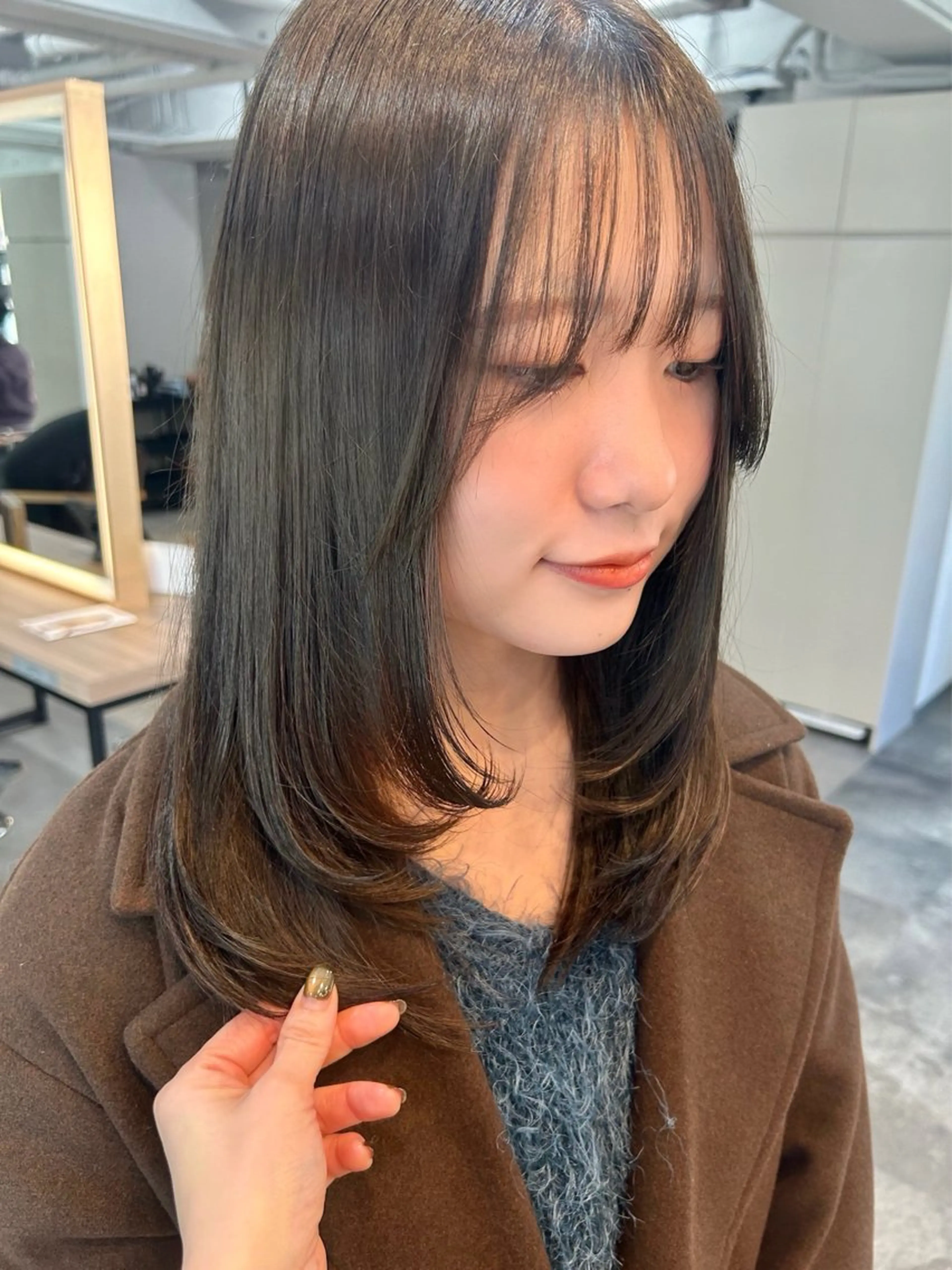 ロング カラー グレージュ オリーブグレージュ オリーブグレー 髪質改善 レイヤーカット ヘアカラー 柔らかカラー🫧/ 艶髪✨/ririkaのヘアスタイル