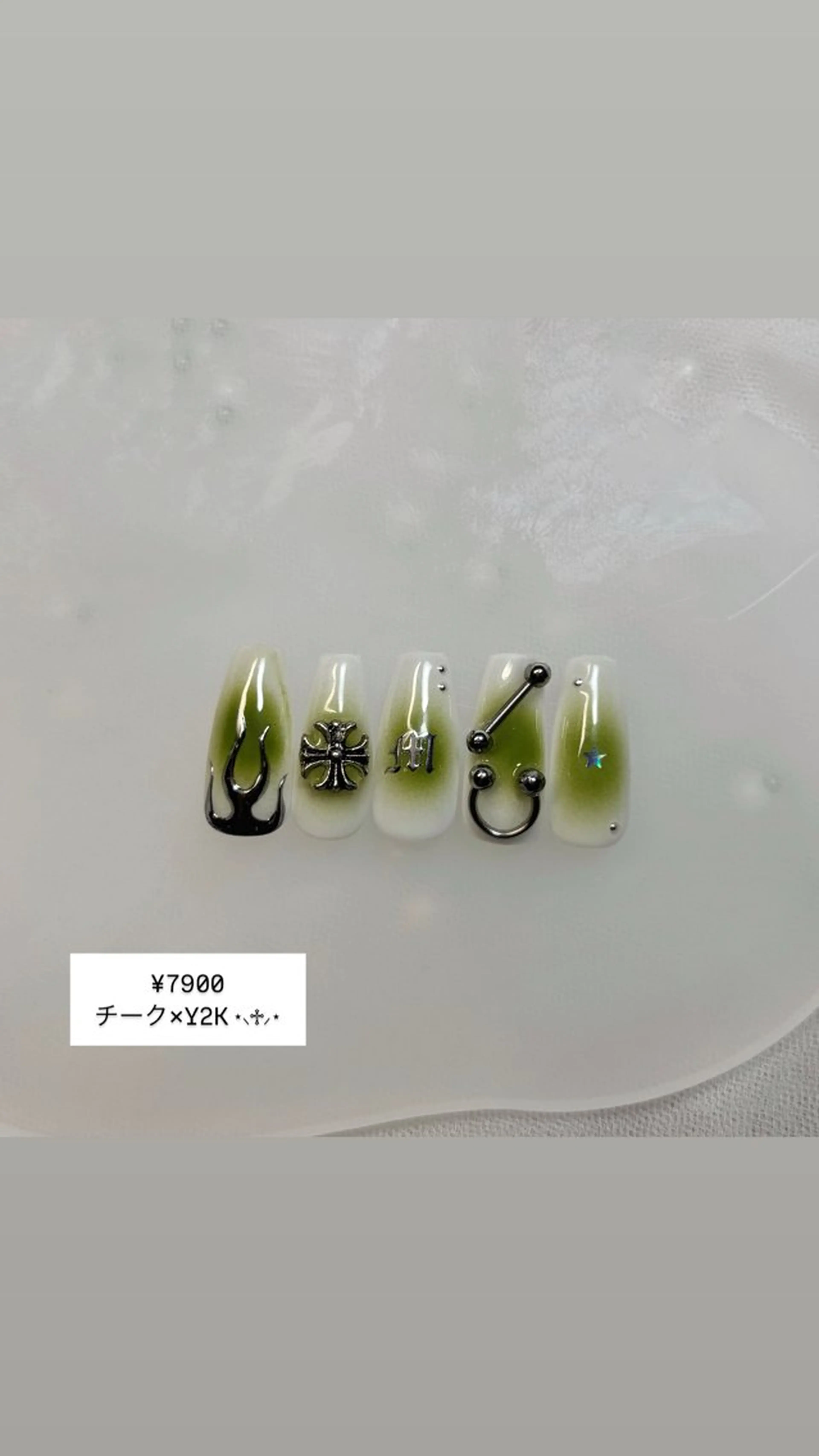 ショート ハンドネイル watanabe miyuuのネイルデザイン