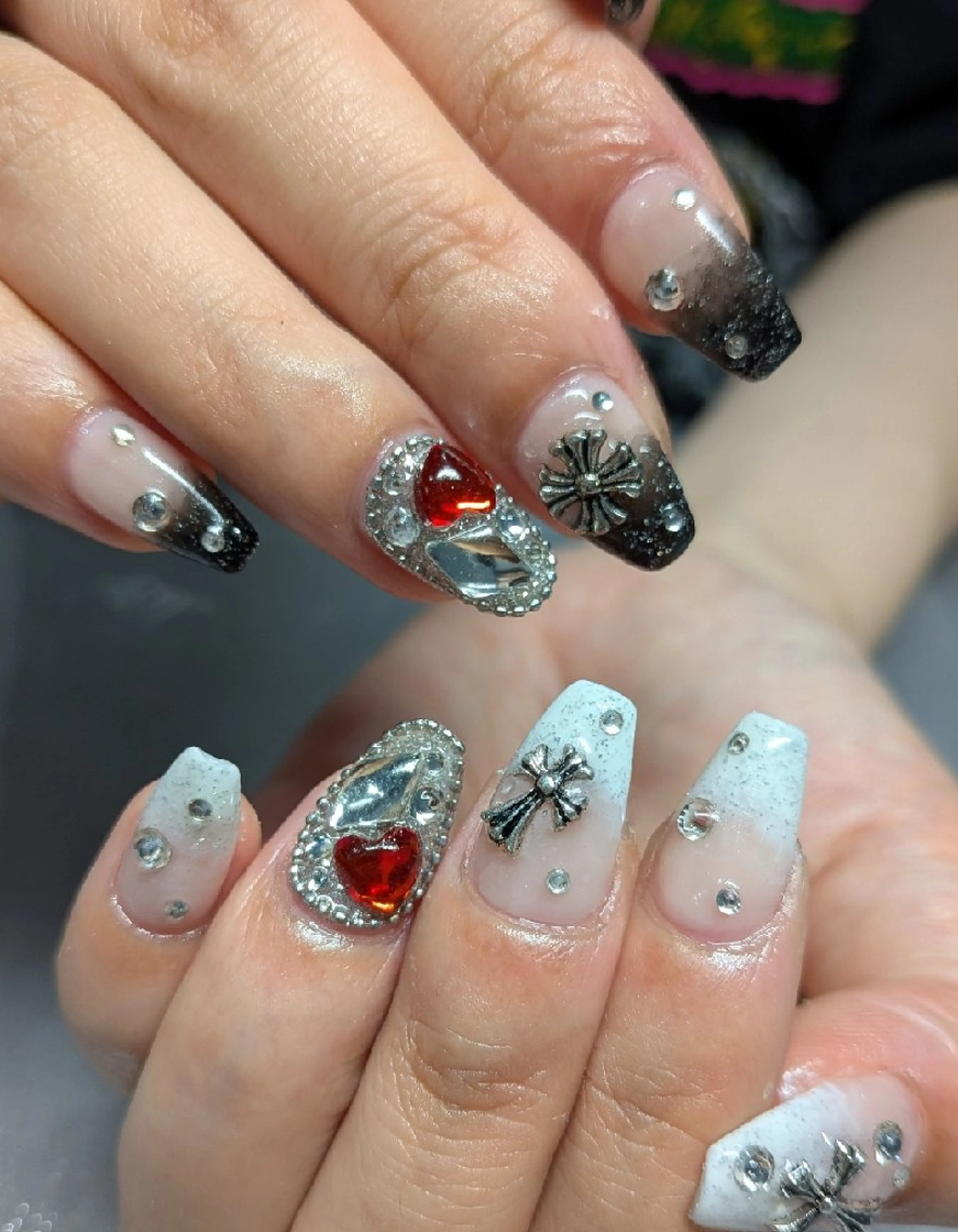 ミディアム ハンドネイル salon  Liange所属・La maharo YUのネイルデザイン