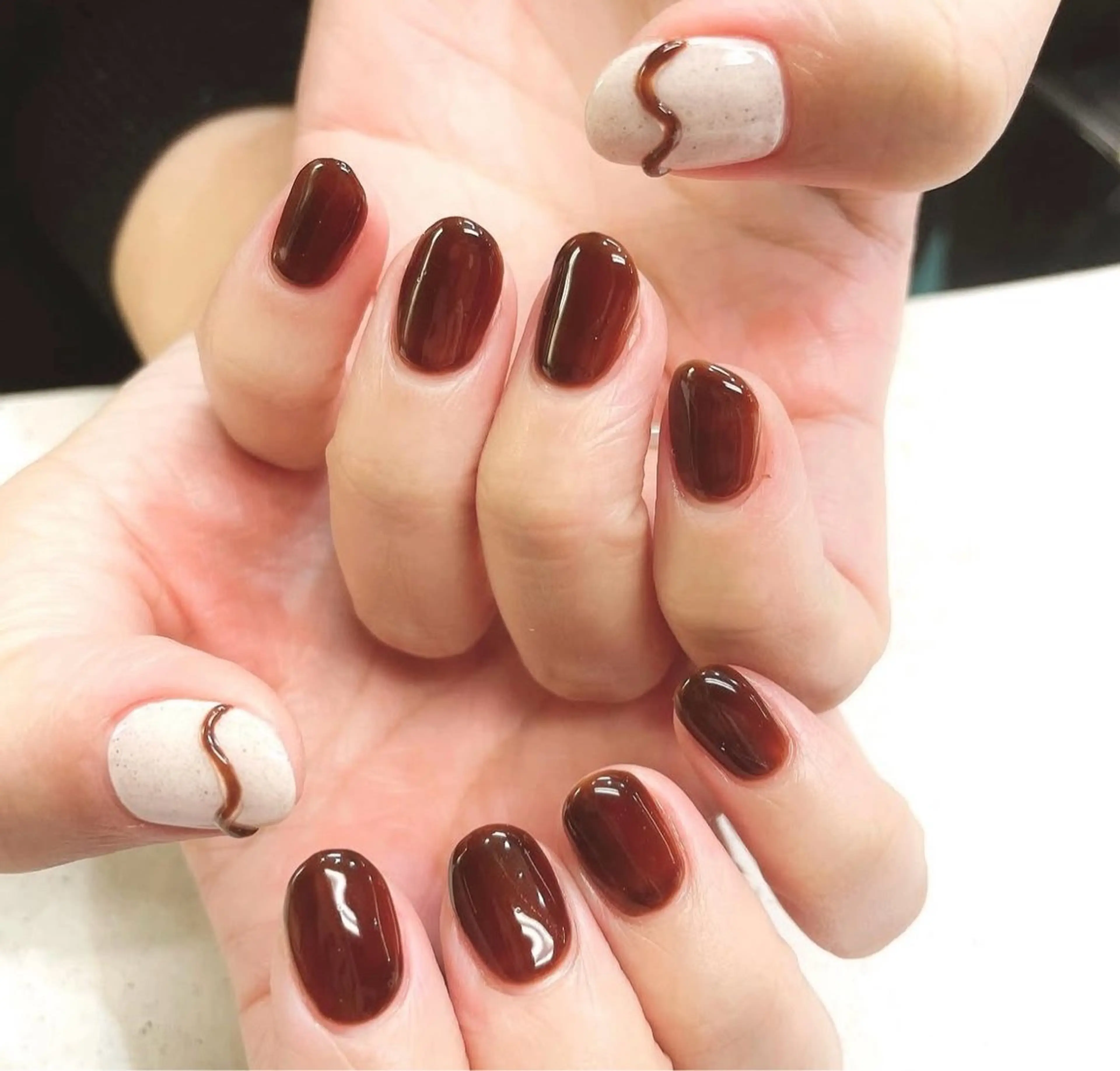 2本ニュアンスネイル💅(オフ代込み)の写真