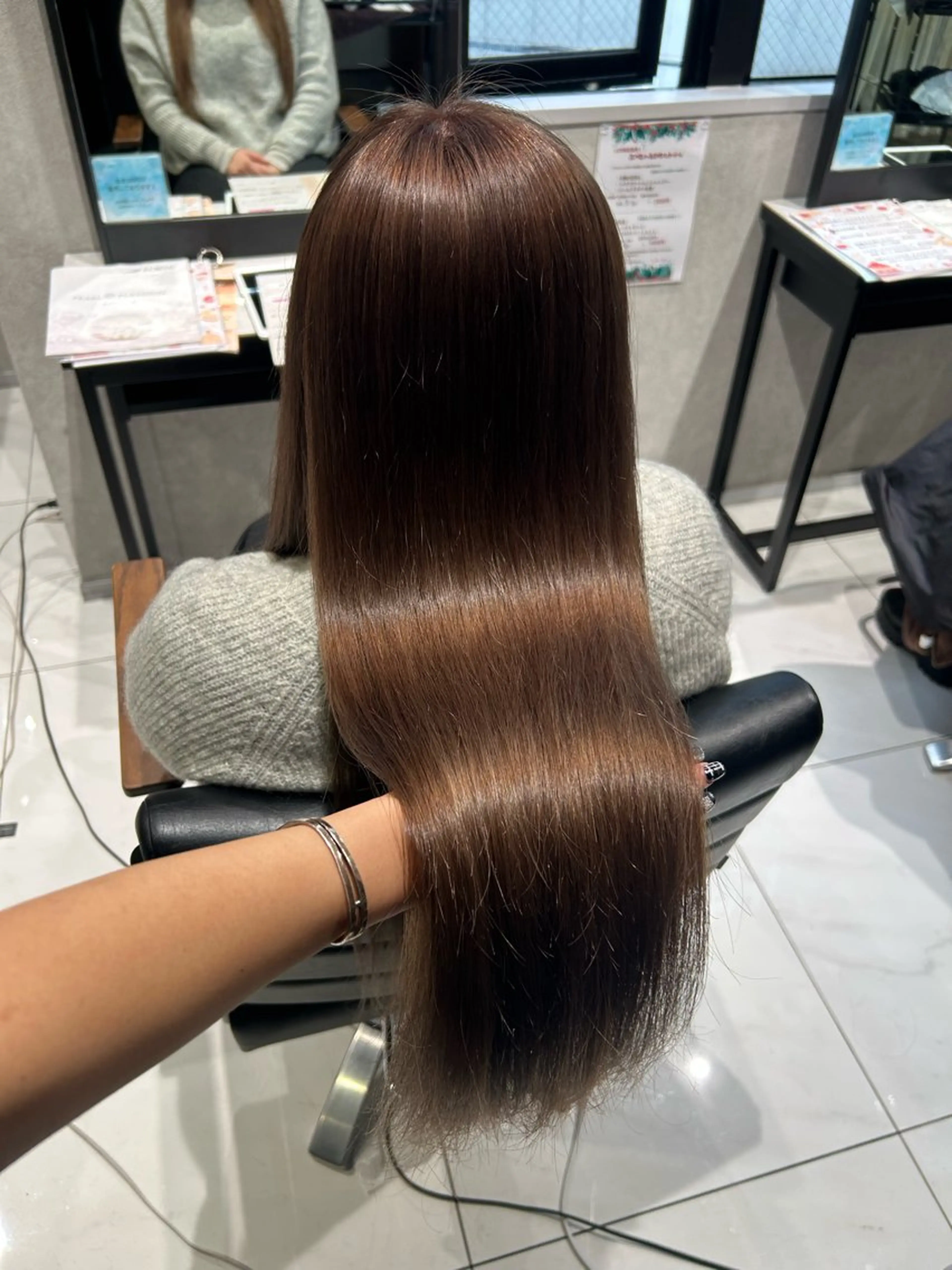 【⚠️19日特別クーポン‼️】似合わせカット✂️＋透明感カラー✨️＋髪質改善トリートメント💎の写真