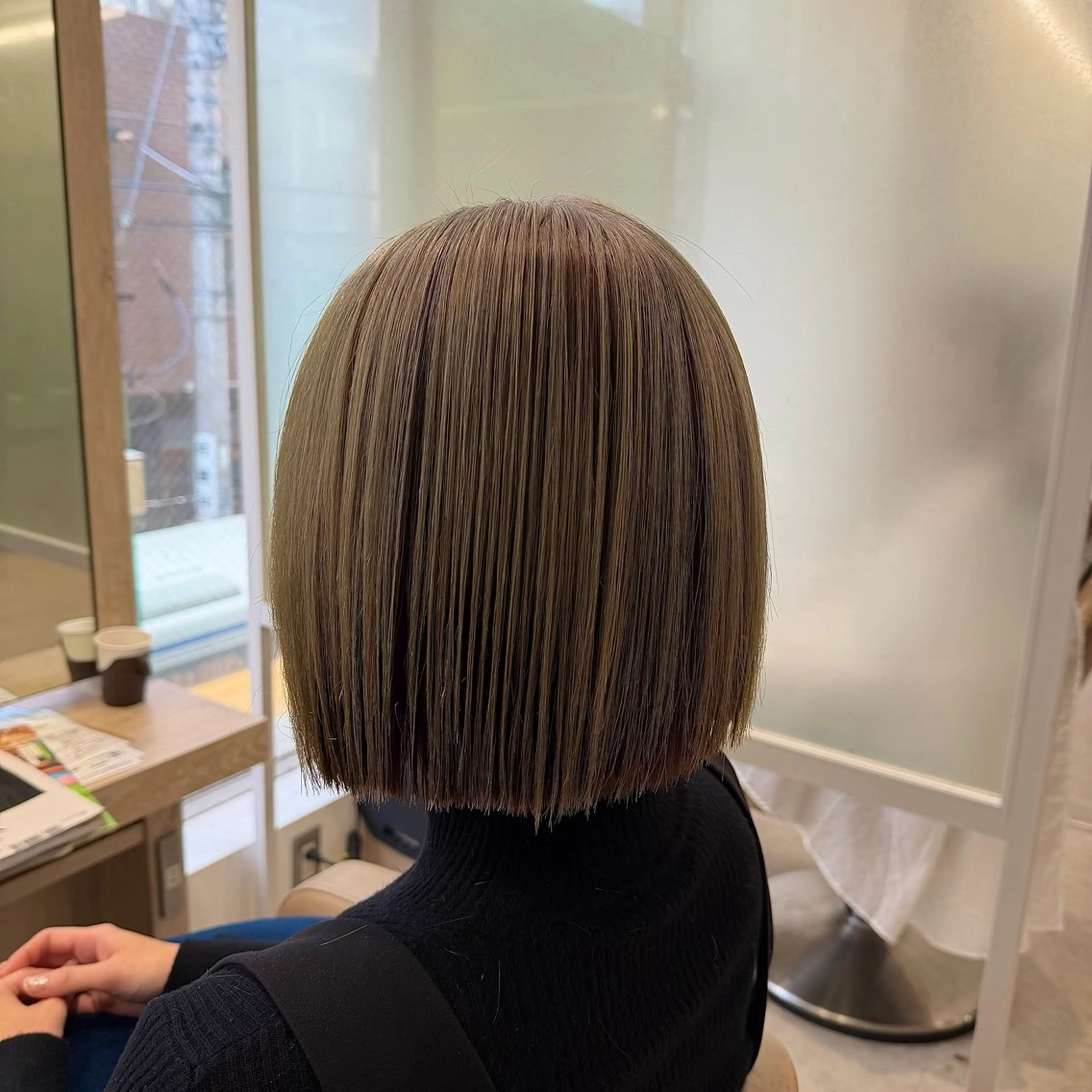 ミディアム カラー ベージュカラー ボブ カット ヘアカラー トリートメント EARTH菊名店👾 ひらのすぐるのヘアスタイル