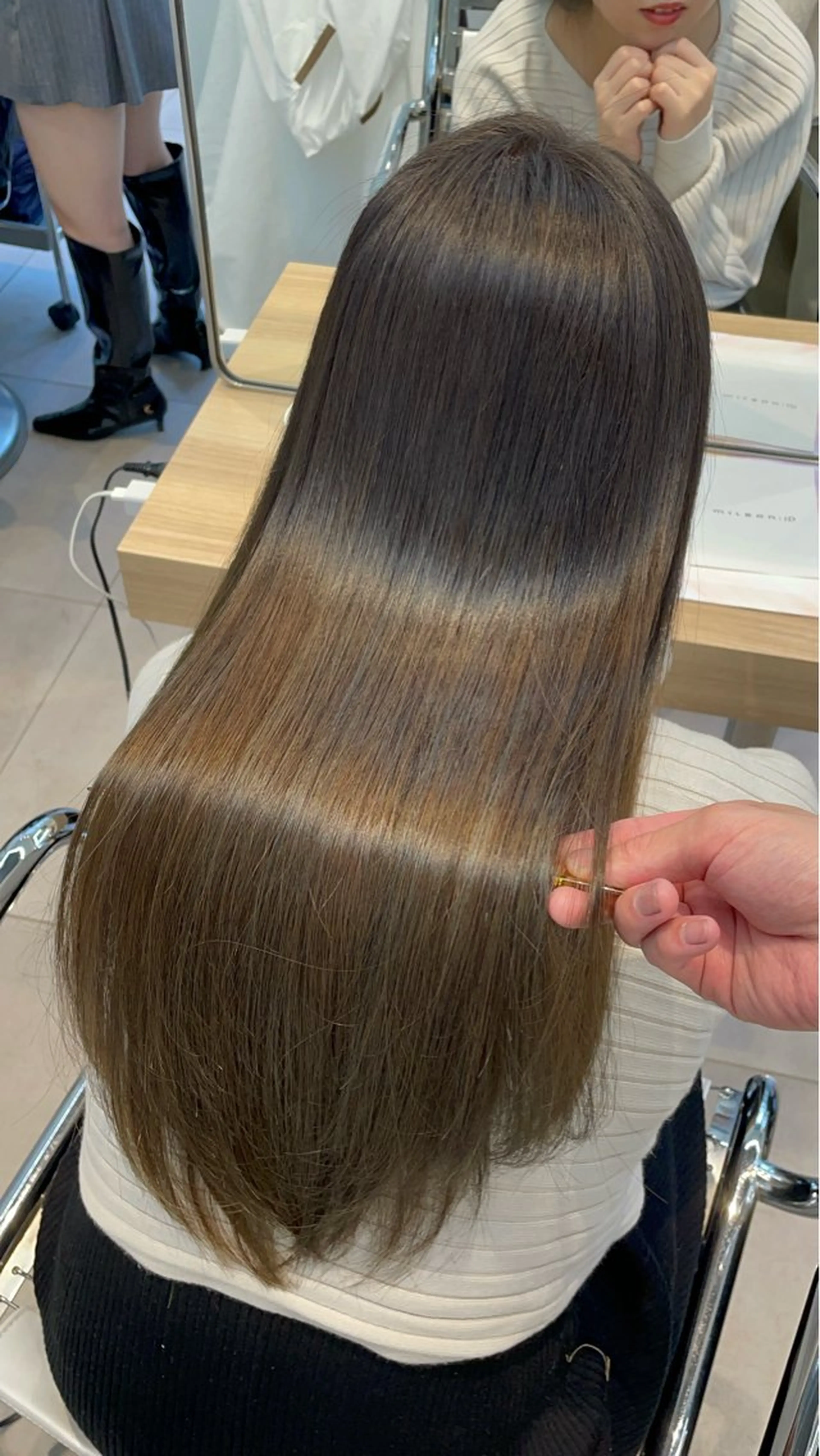 ロング カット 縮毛矯正 トリートメント ヘッドスパ ✨髪質改善✨美髪 矯正🫧小泉のヘアスタイル