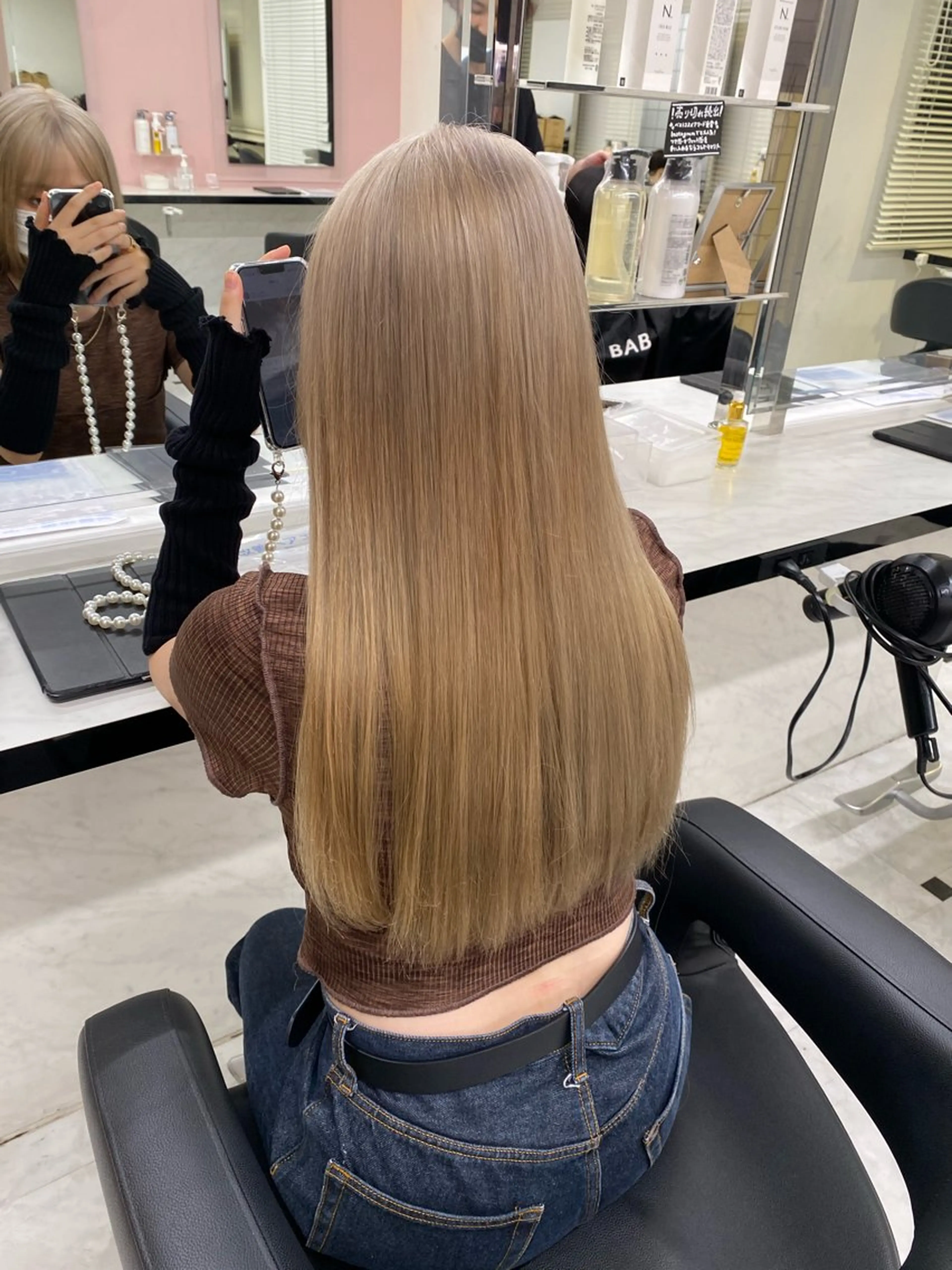 ロング カラー ヘアアレンジ 艶髪ハイトーン🫧 Kurehaのヘアスタイル