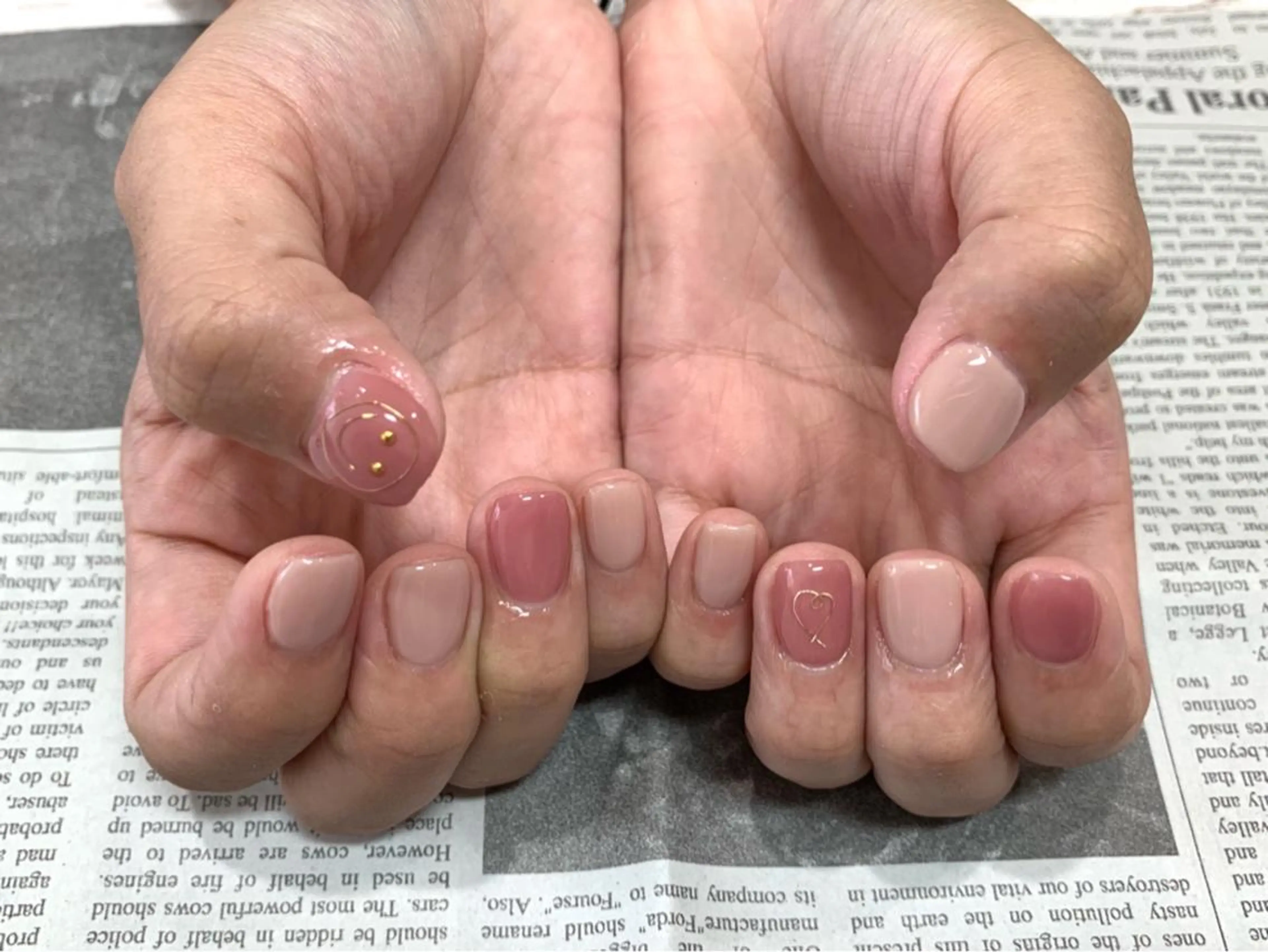 ネイル charme所属・. SHIORIのネイルデザイン