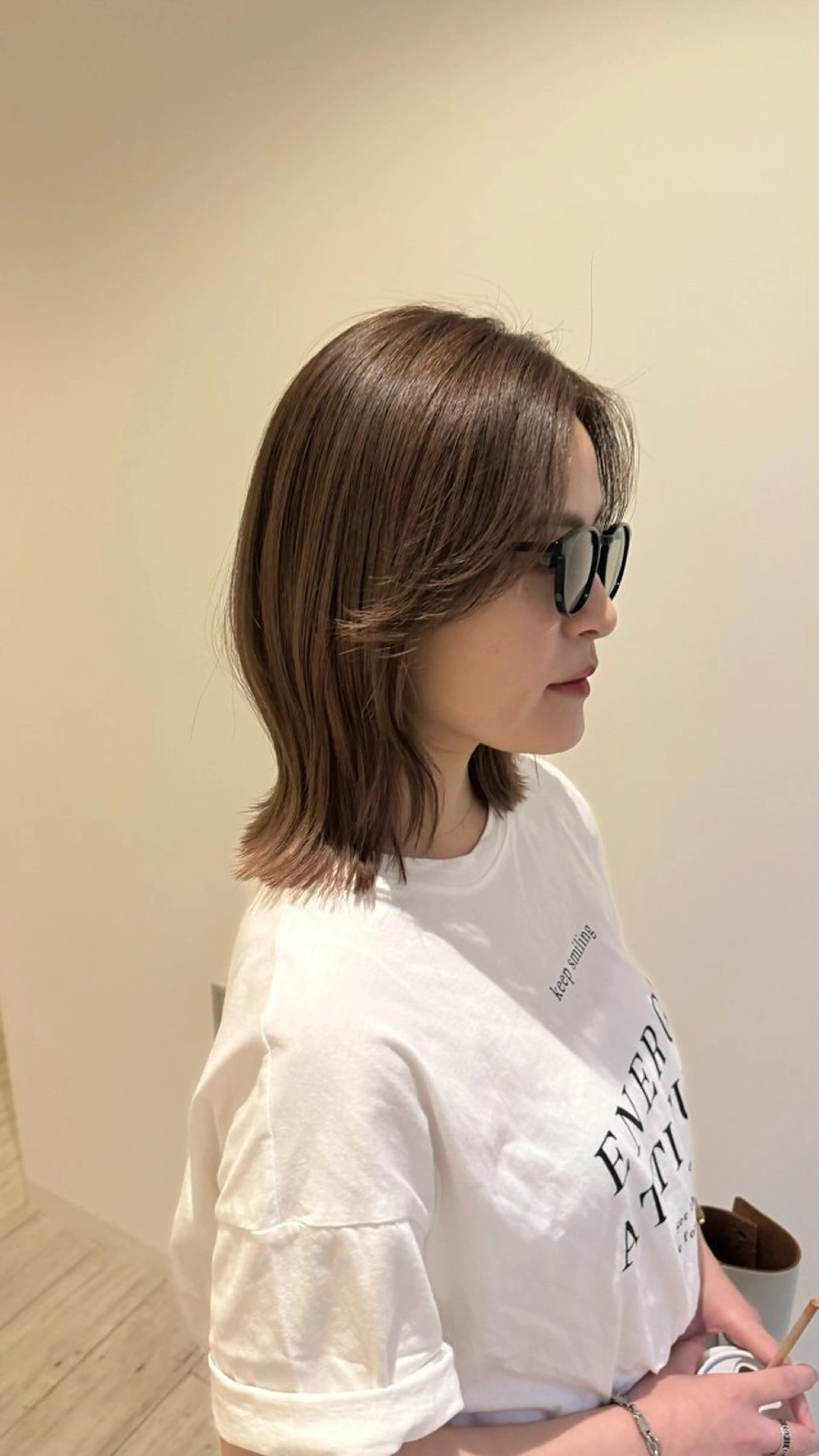 ミディアム カラー ベージュカラー ブリーチ カット ヘアカラー Real me　京都 四条烏丸ドゥエ店所属・タナカ｜ 京都美容師のヘアスタイル