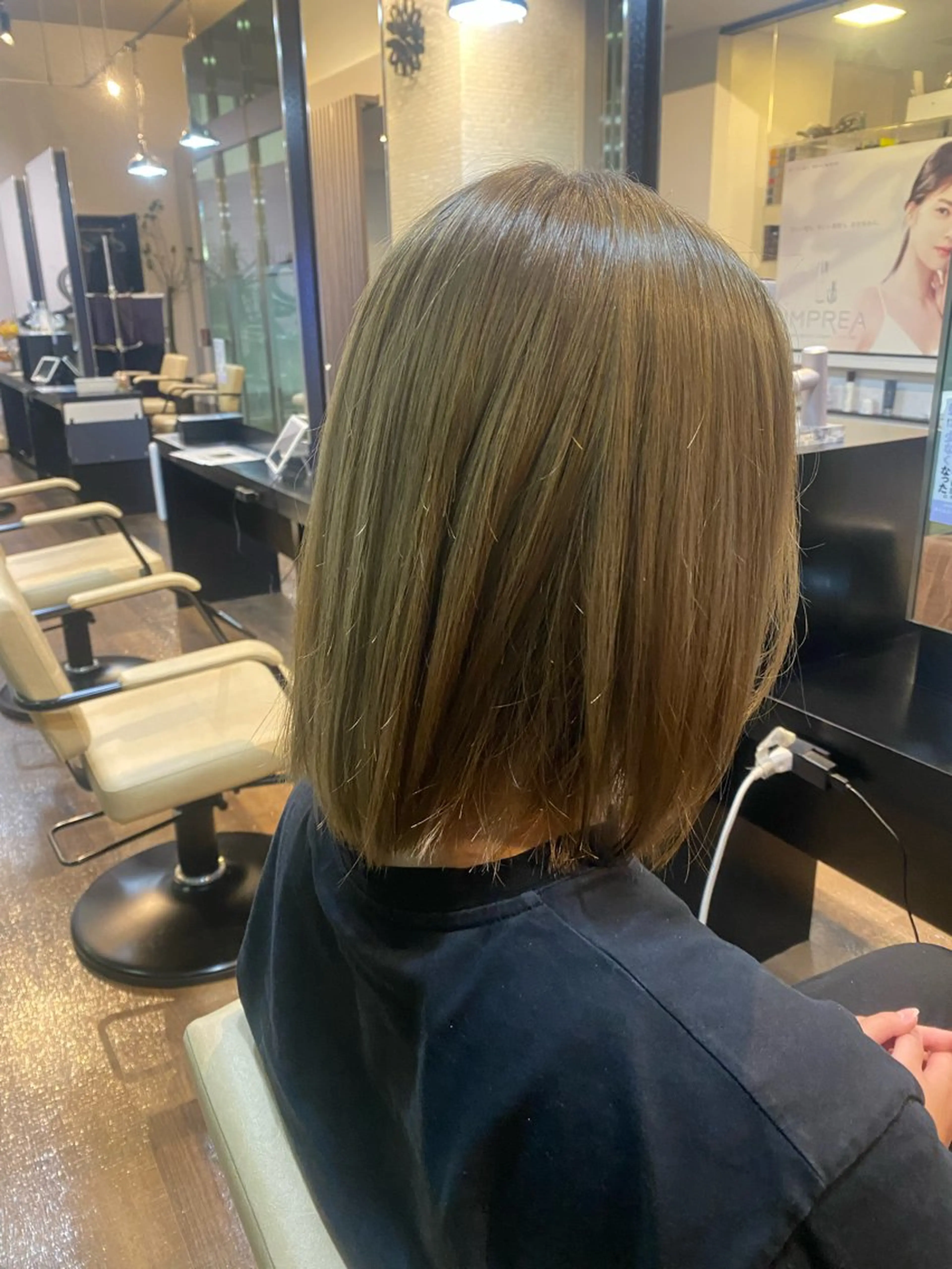カラー ベージュカラー ミルクティーベージュ ヘアカラー トリートメント STYLE所属・山本 勝巳のヘアスタイル