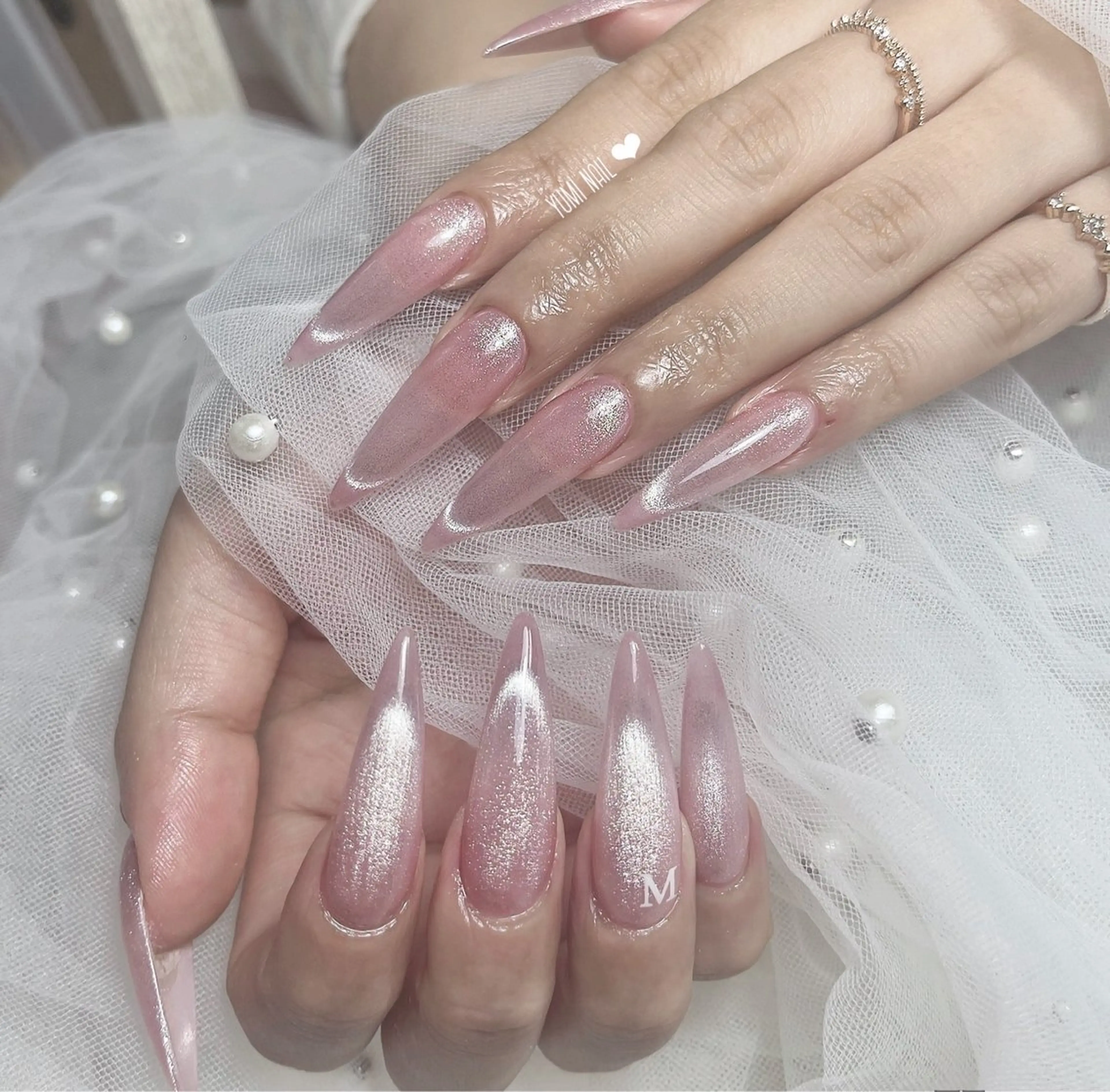 ネイル ハンドネイル ユリちゃん🎀 デザイン長さ出し専門のネイルデザイン