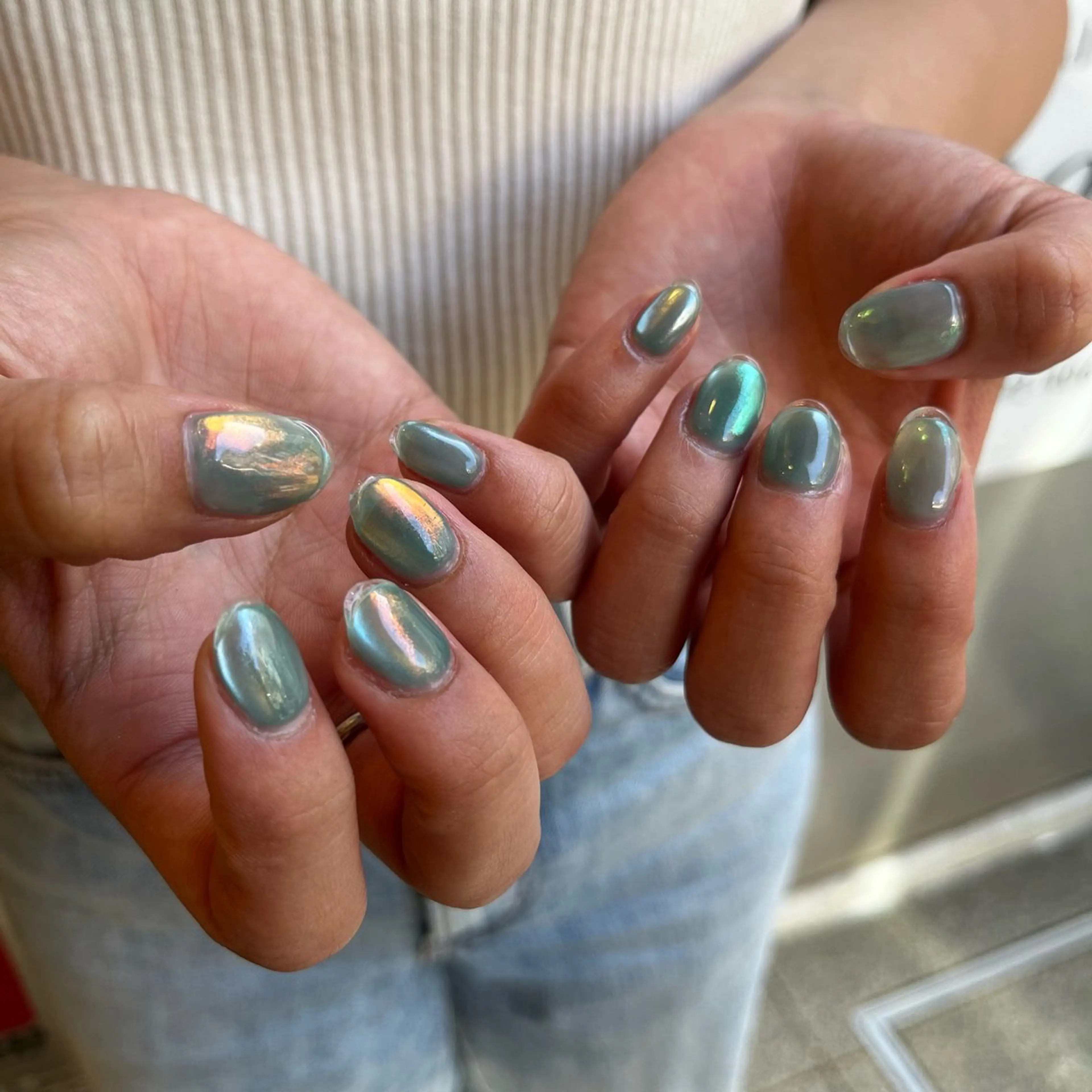 ネイル オーロラネイル マグネットネイル ニュアンスネイル シンプルネイル 夏ネイル ハンドネイル nail&care salon soa所属・soa/美容液ケアで 自爪を育てるネイルのネイルデザイン