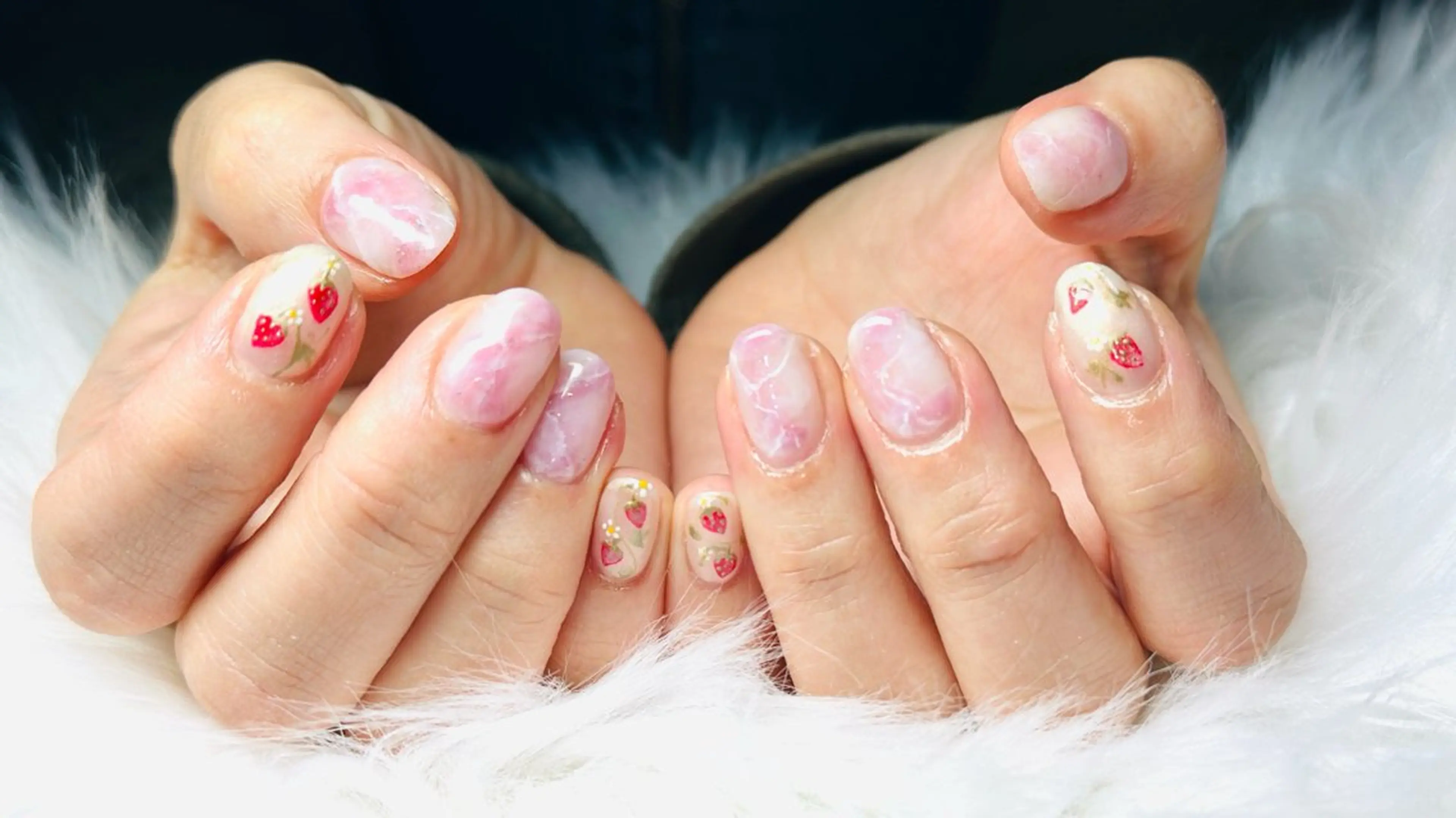 ネイル ニュアンスネイル 春ネイル Queenie nailのネイルデザイン