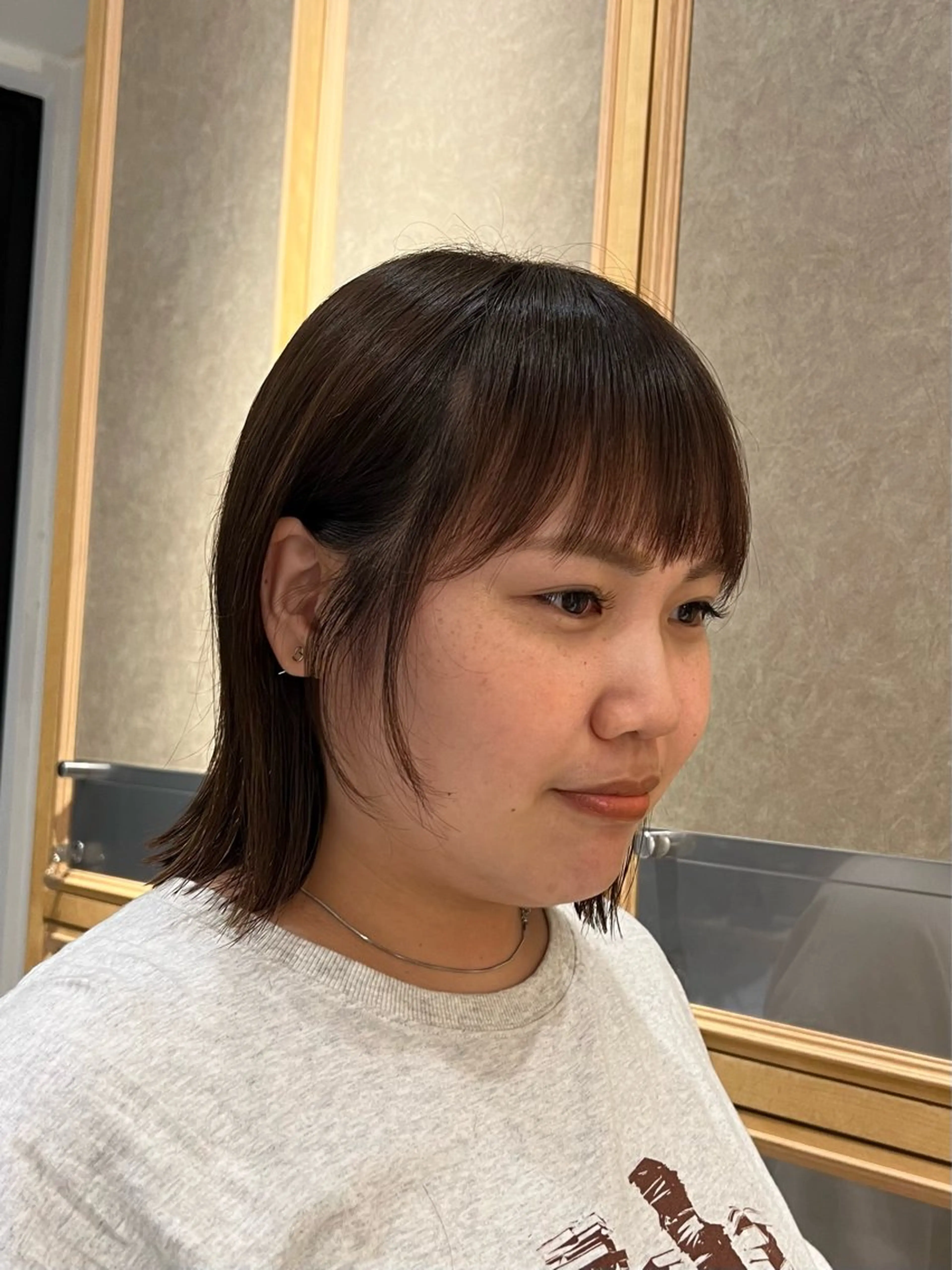 ミディアム 切りっぱなしボブ ボブ 縮毛矯正/艶カラー 🌻🌻MIREIのヘアスタイル