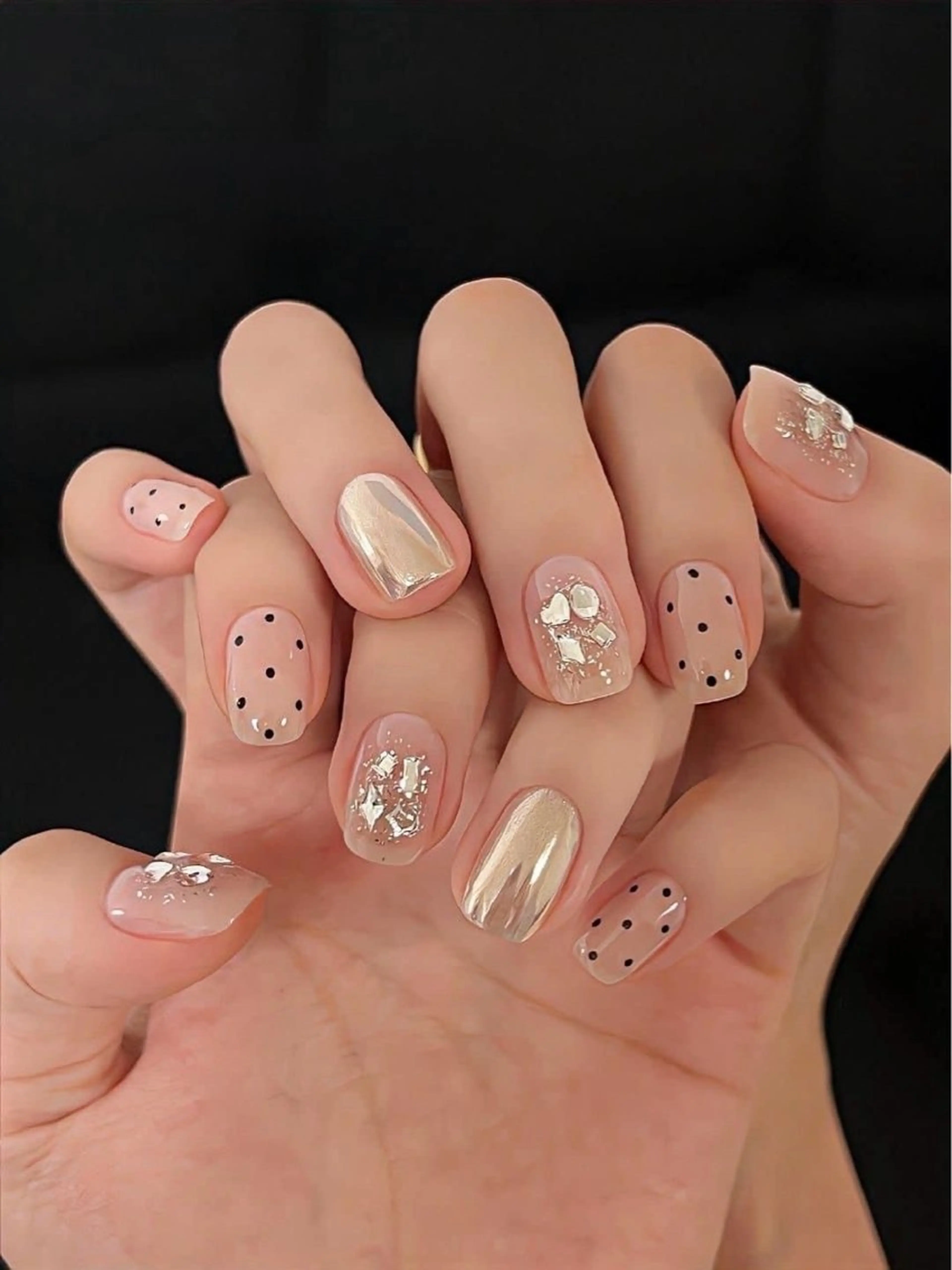 ネイル 長さ出し フレンチネイル グラデーション 卒業式 マグネットネイル ハンドネイル MIHANA NAILのネイルデザイン