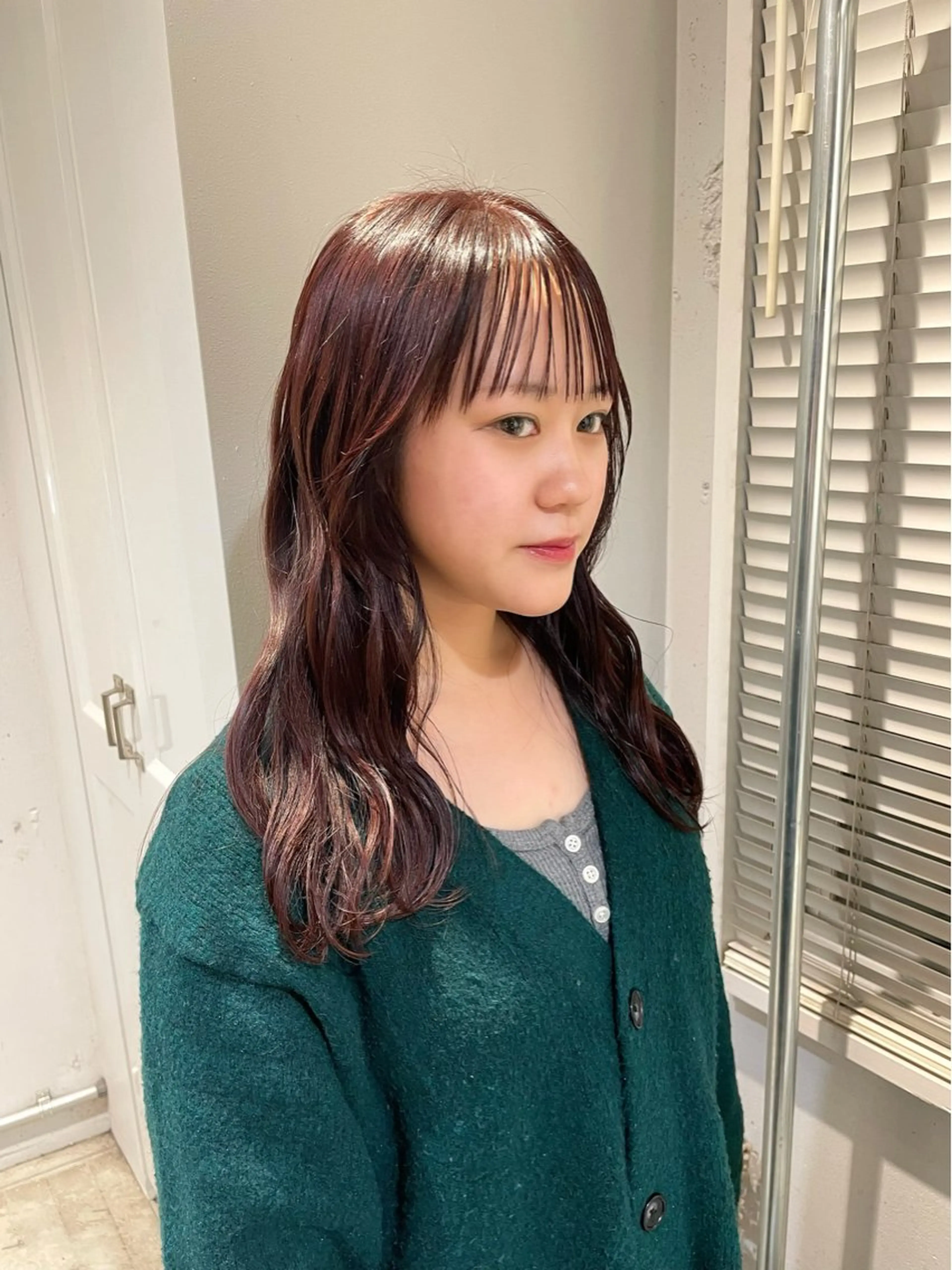 ロング 伊藤 愛里のヘアスタイル