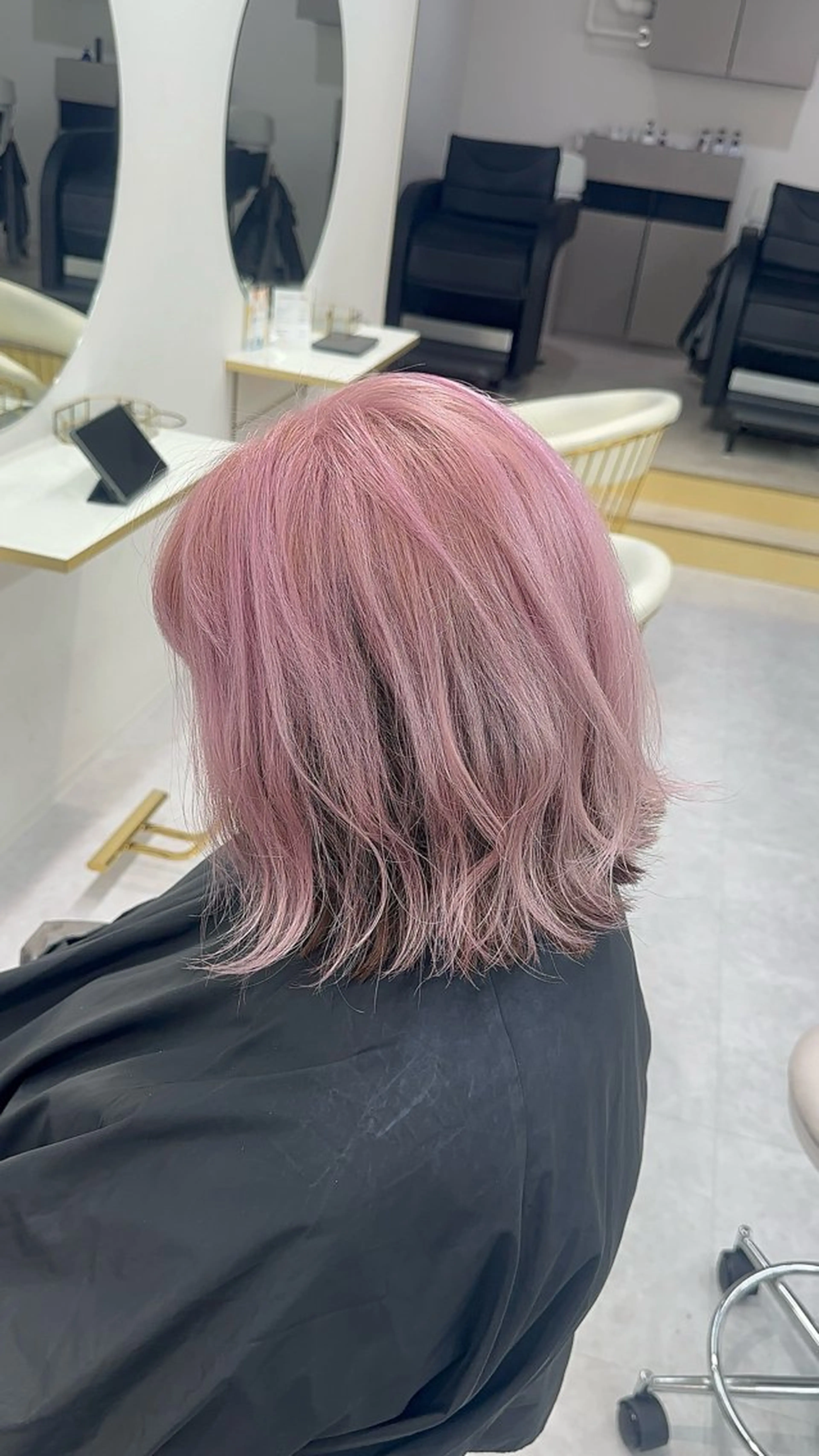 ミディアム カラー カット ヘアカラー トリートメント ピンクカラー特化 RIKU🎈のヘアスタイル
