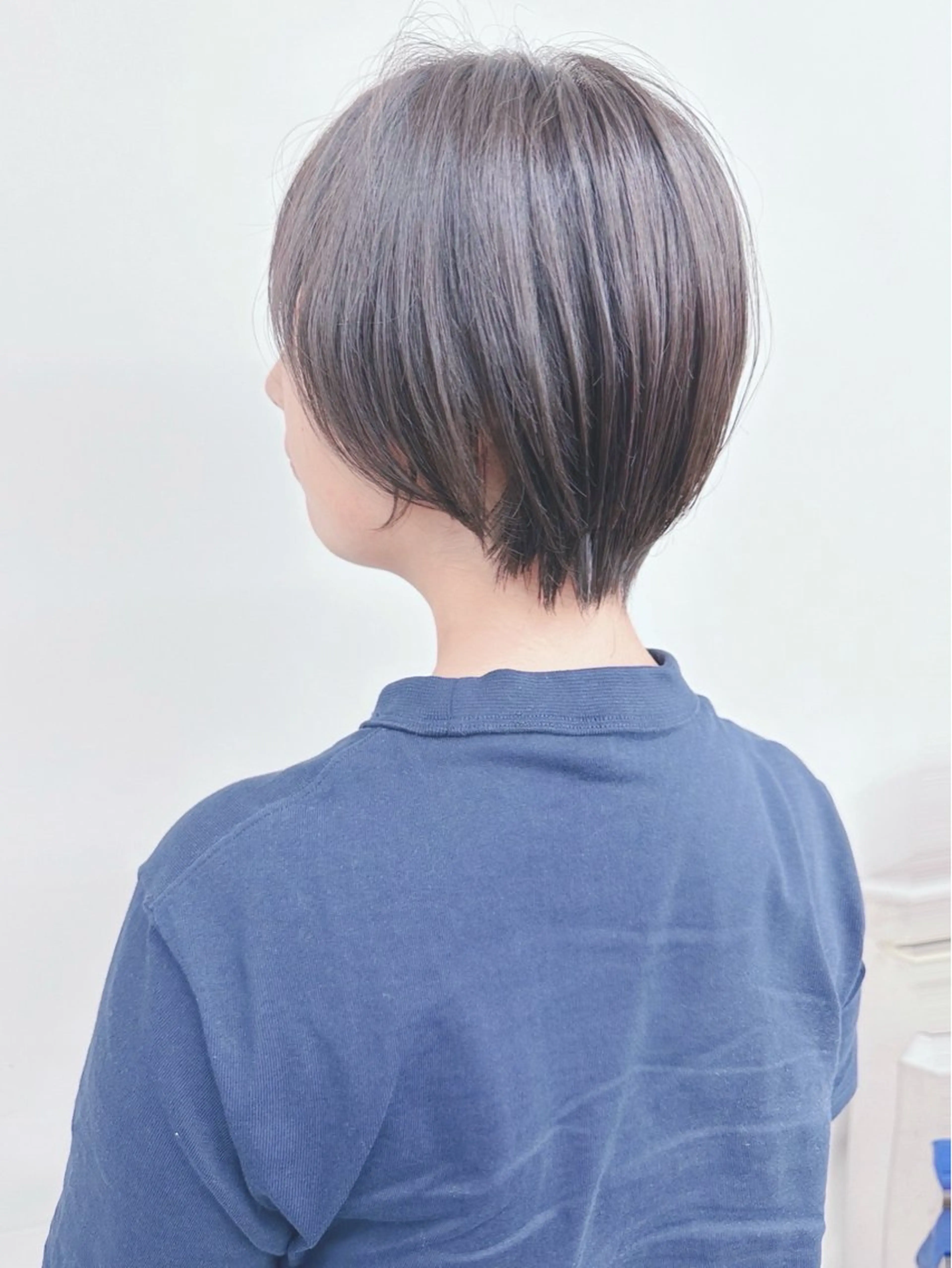 ショート とうい/パーマボブ/ くせ毛/丸みボブのヘアスタイル
