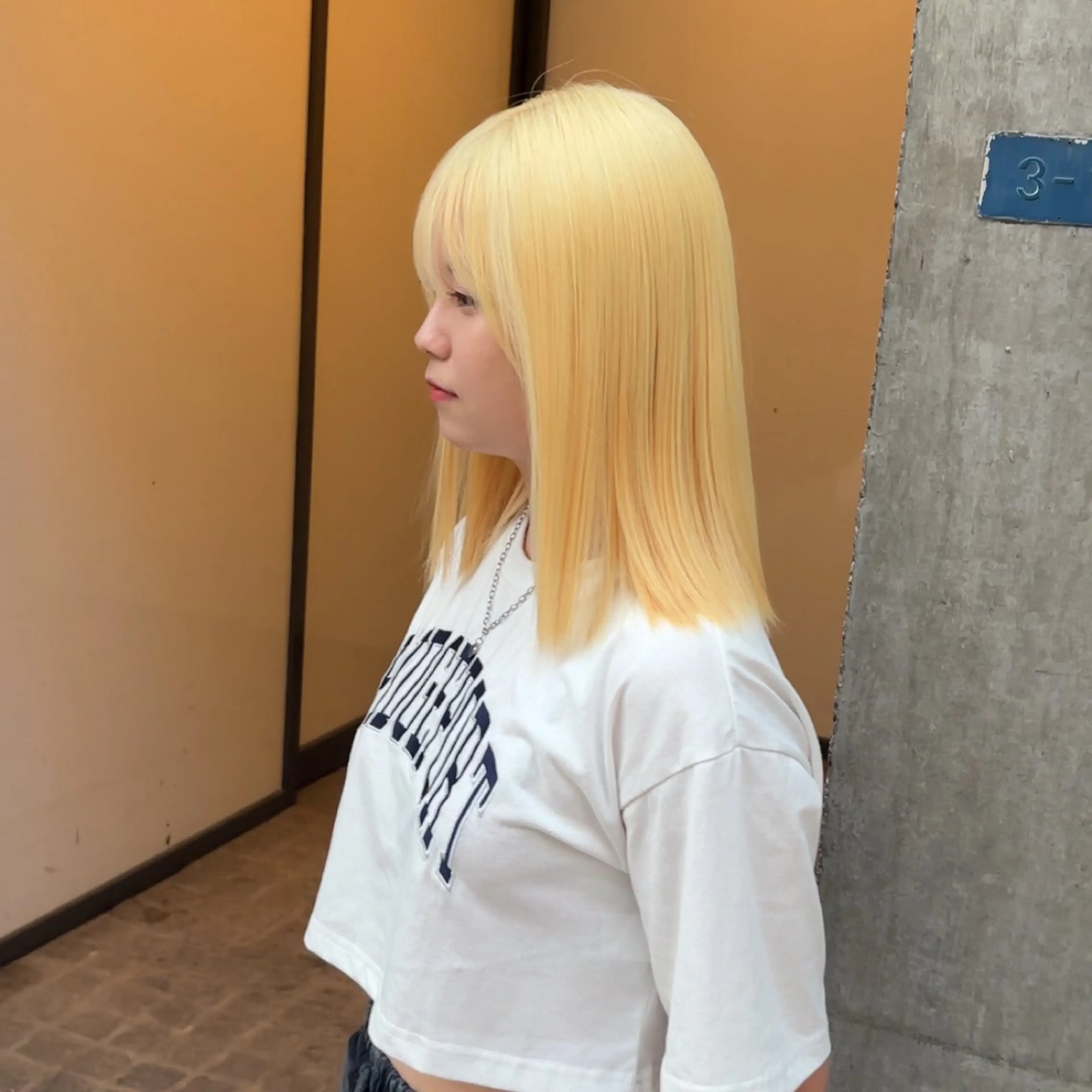 ミディアム カラー カット ヘアカラー トリートメント ✨ケアブリーチカラー ✨️透明感カラーのヘアスタイル