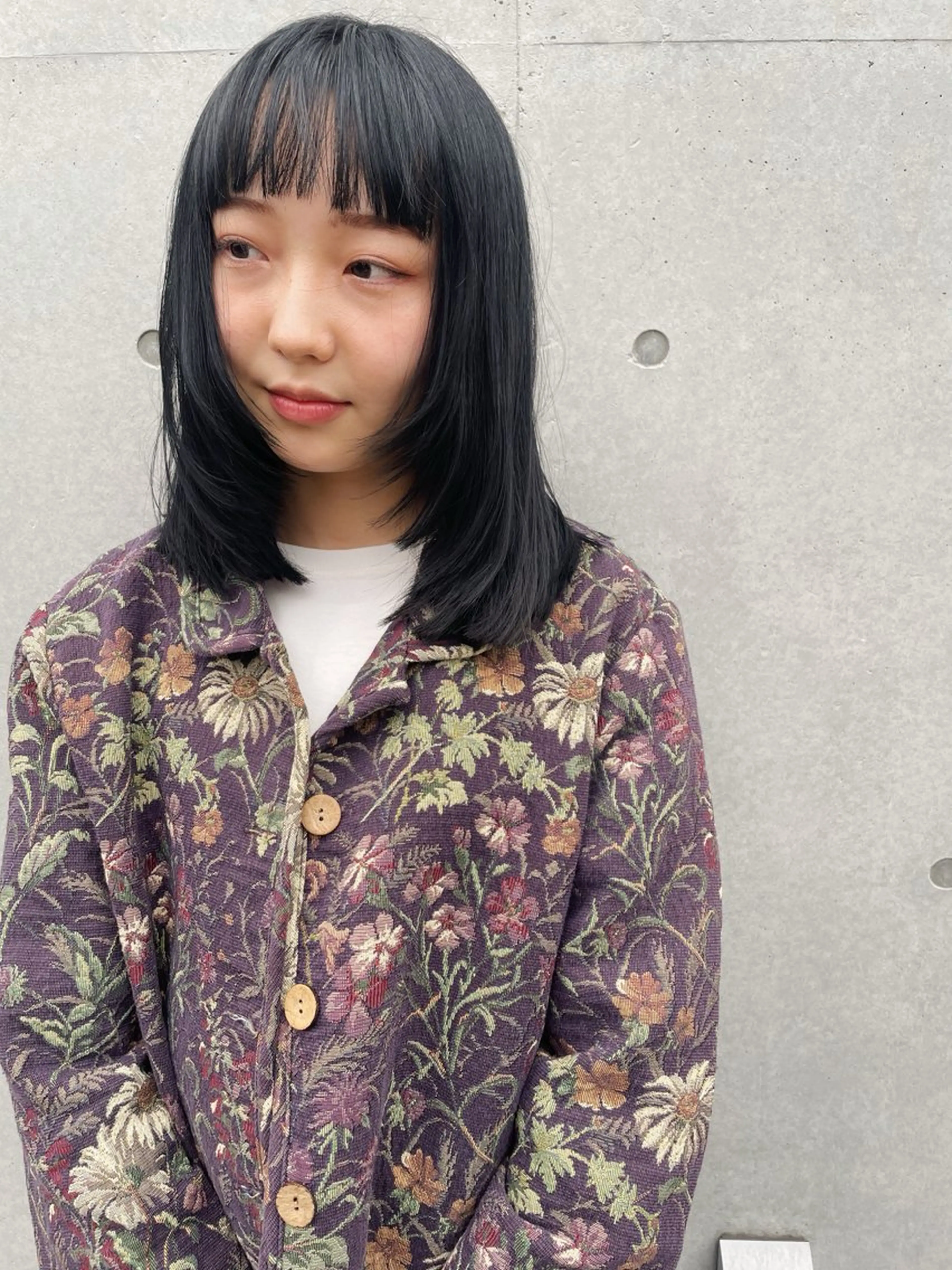 ミディアム カラー 顔周りカット カット ヘアカラー トリートメント センスをお届けします 大谷将生INFPのヘアスタイル