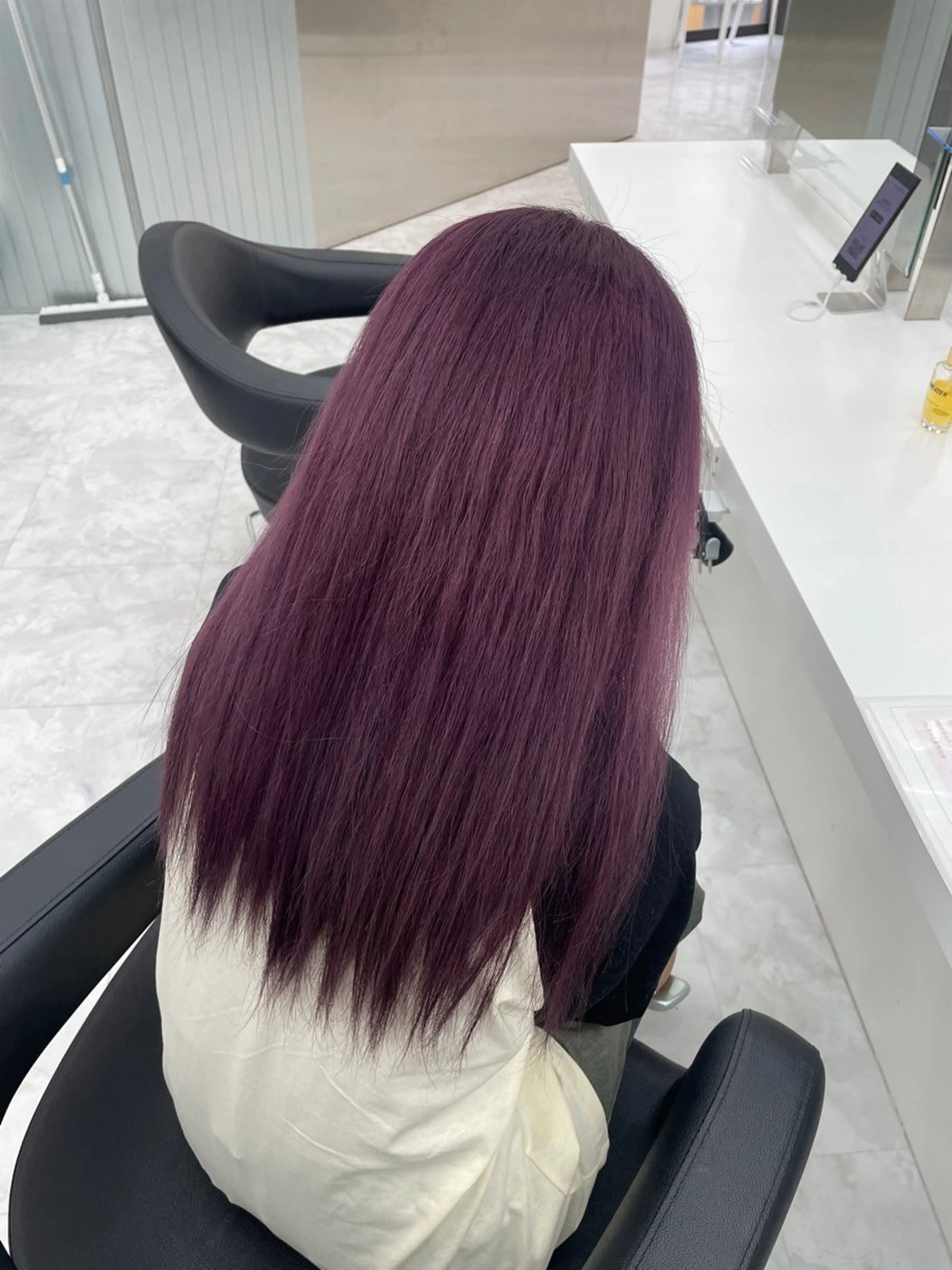 ロング ヘアカラー 大人上品🤍明るめ ベージュ🤍REOのヘアスタイル