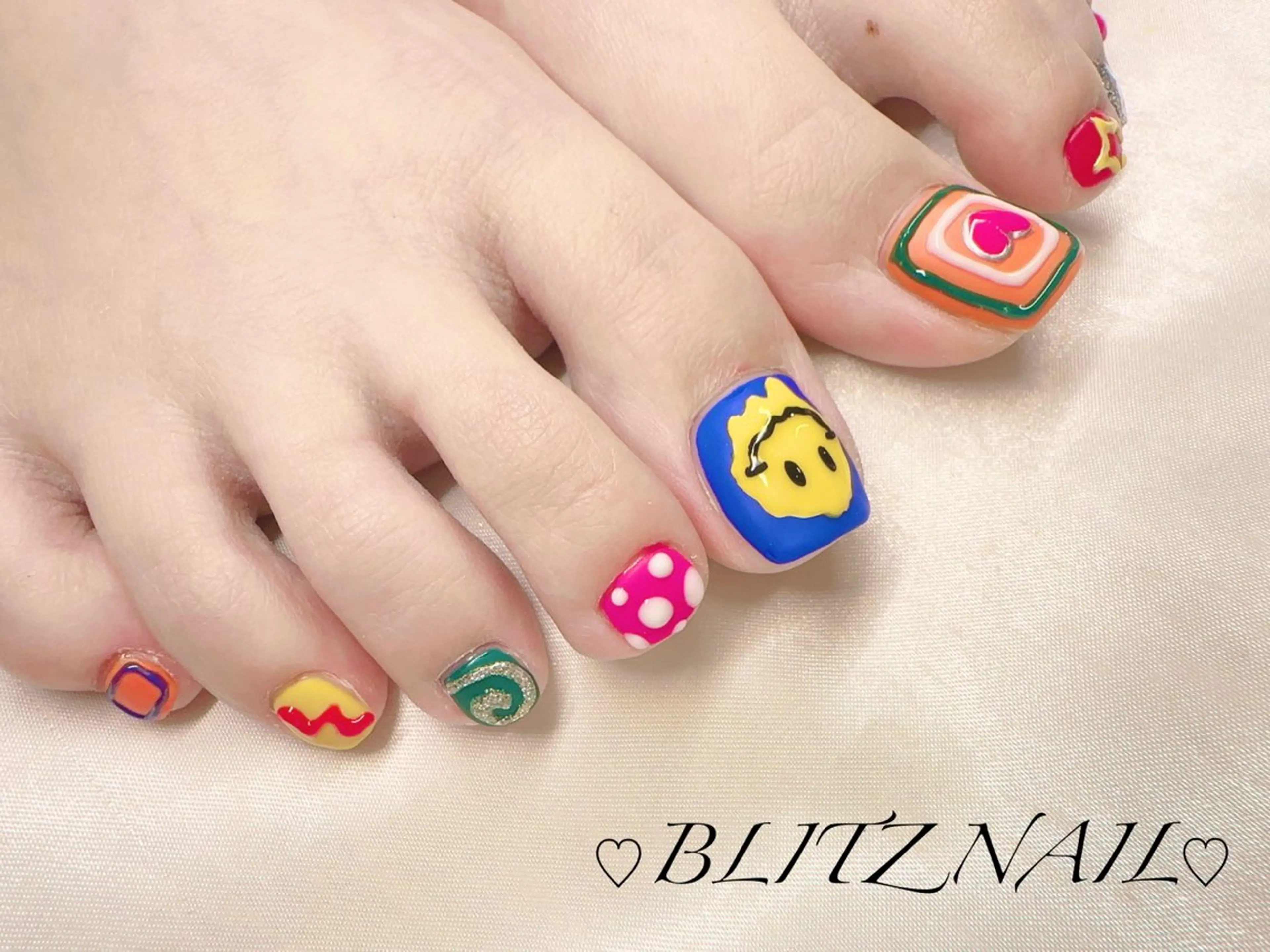ネイル BLITZ Nail 岩田💅🏻✨のネイルデザイン
