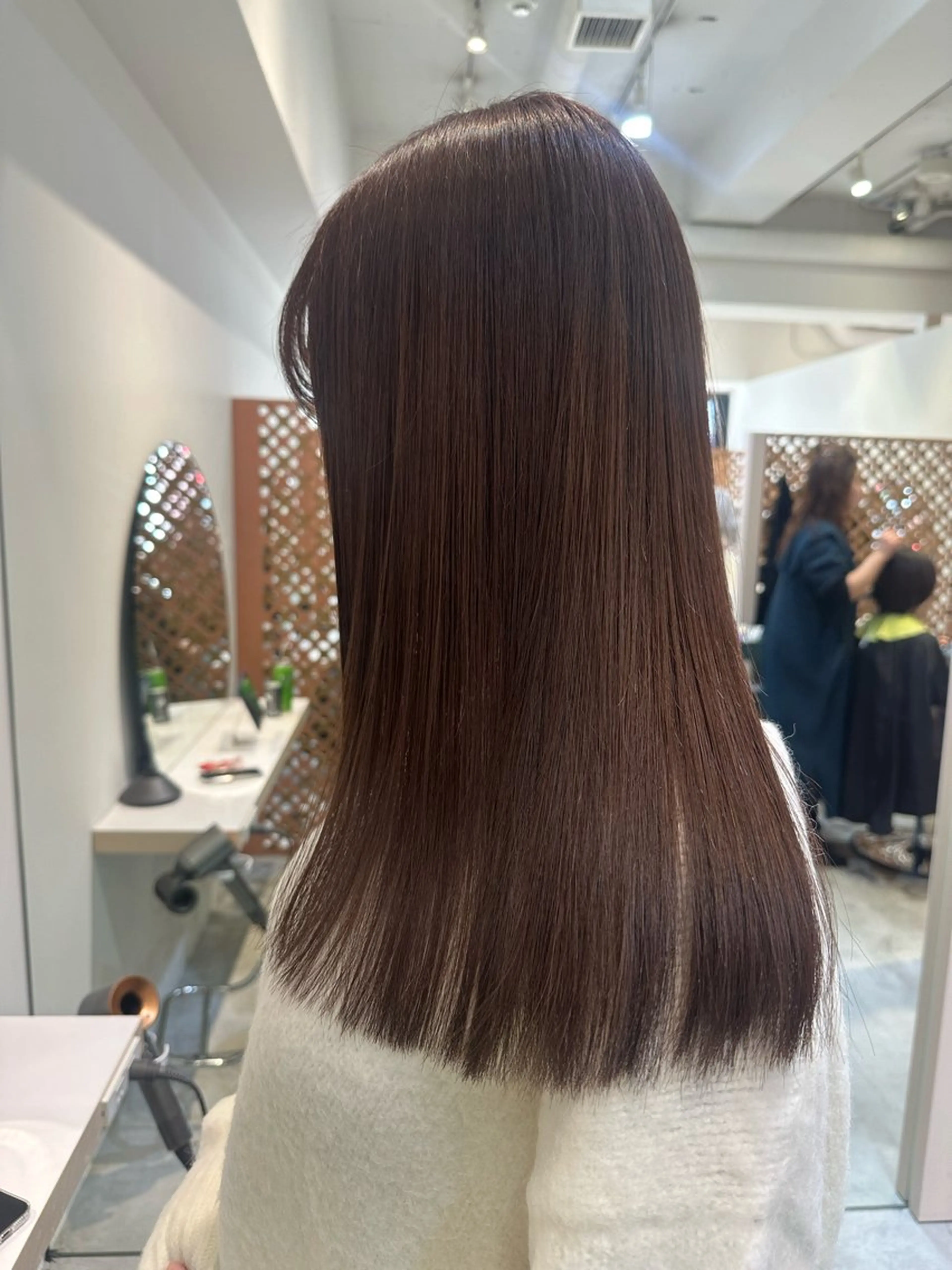 セミロング カット 縮毛矯正 トリートメント 下北沢suu所属・AYAKA⚡️ミニモ SALE特別価格⚡️のヘアスタイル