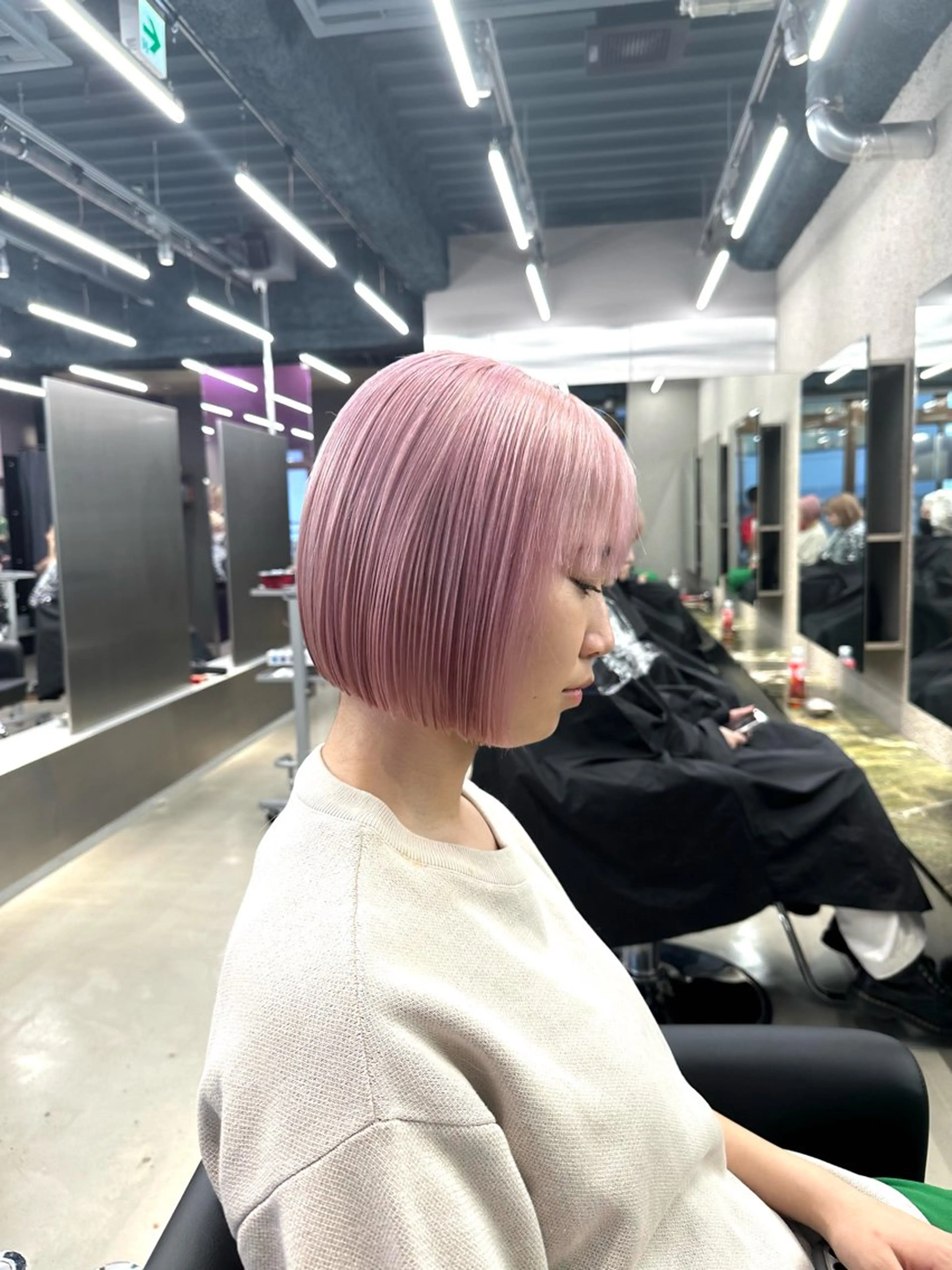 ショート カラー ピンクカラー ホワイトピンク ボブ カット トリートメント enne栄店 /ブリーチ/ブリーチカラー/ダブルカラー/髪質改善/ケアブリーチ【エン】所属・鈴木直之/ハイトーン /ボブ/美髪矯正のヘアスタイル