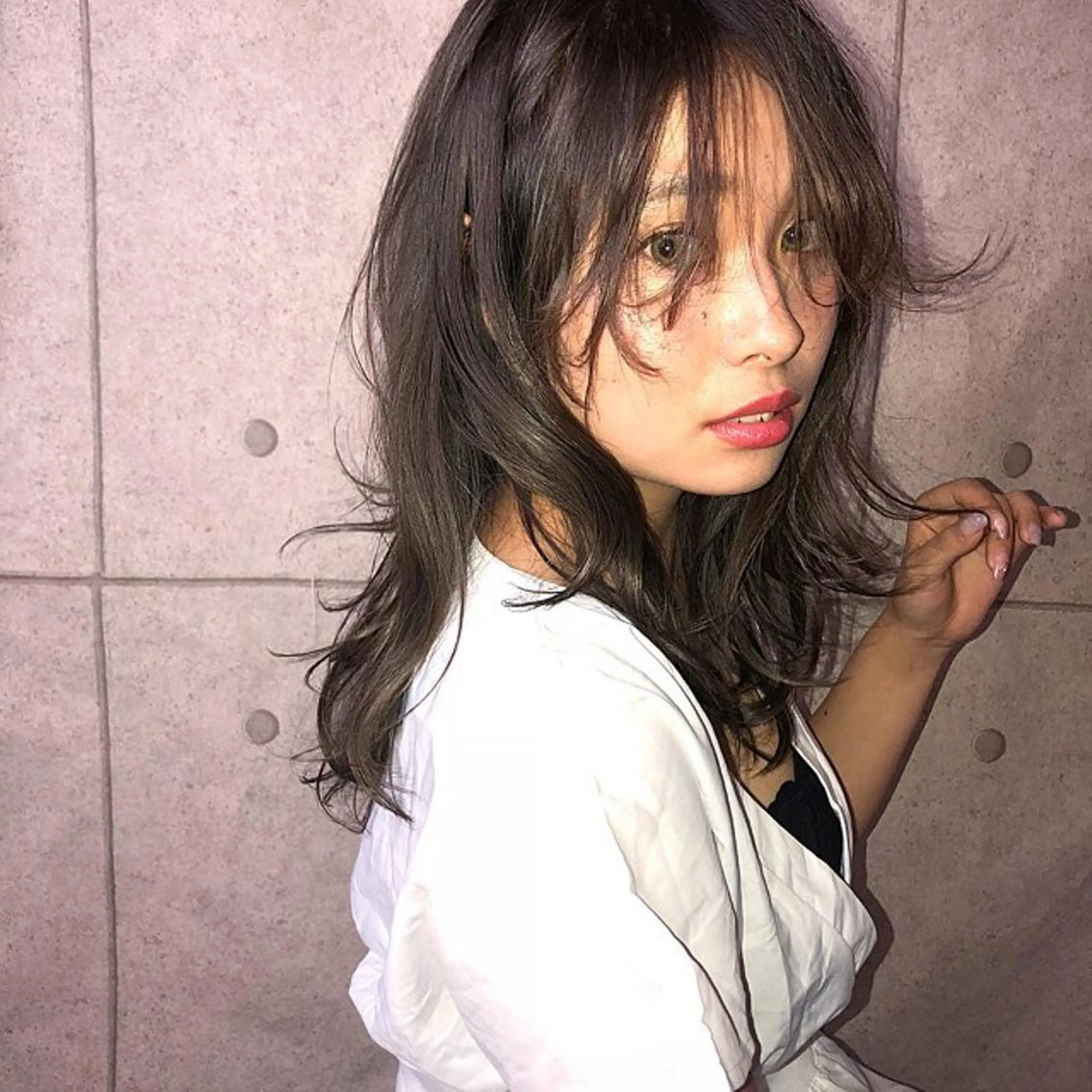 セミロング パーマ 顔まわりレイヤー レイヤーカット カット パーマ アメモリ ヒロアキのヘアスタイル