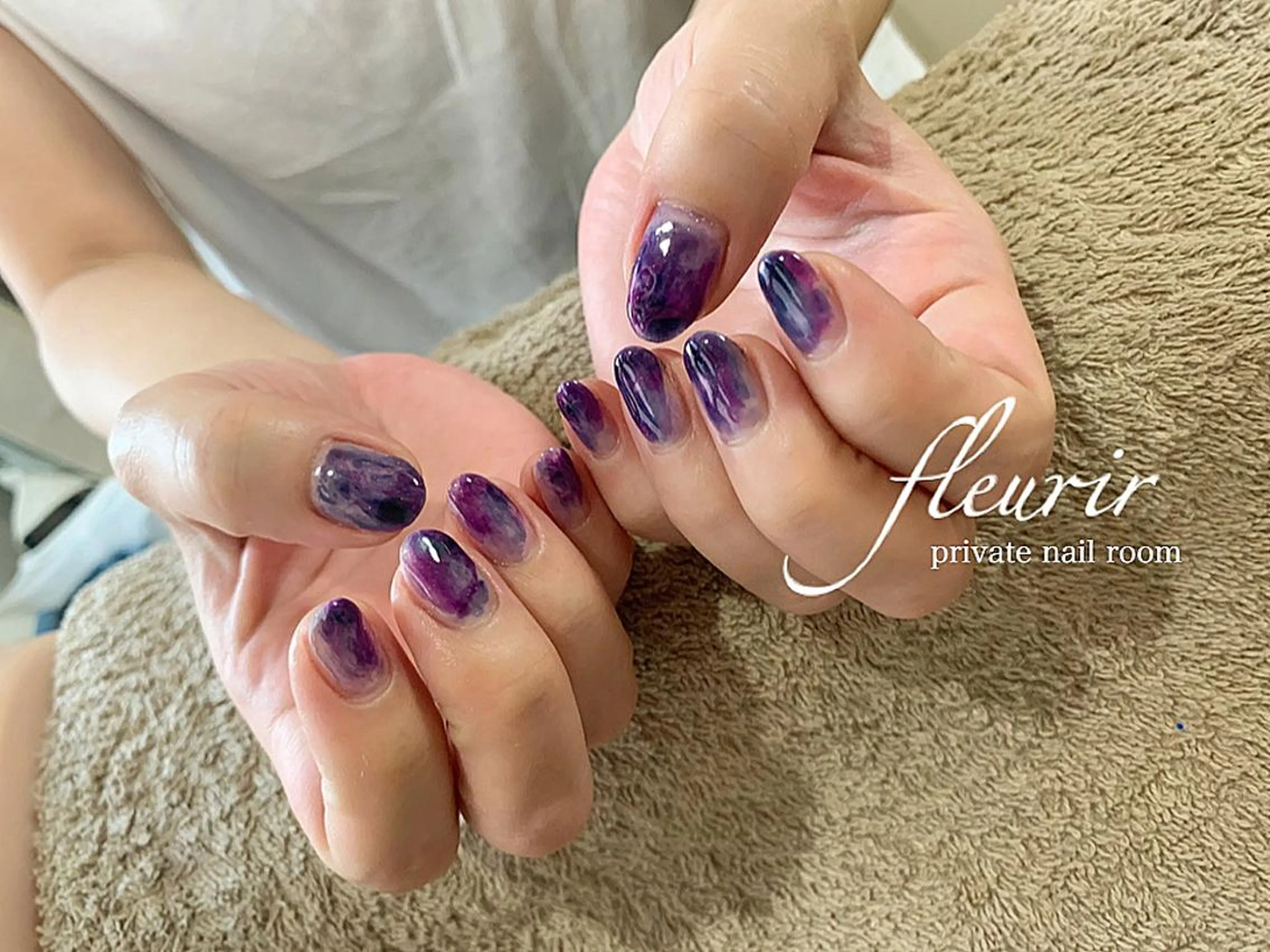 ネイル ニュアンスネイル パープル フルリール 【プライベートサロンのネイルデザイン